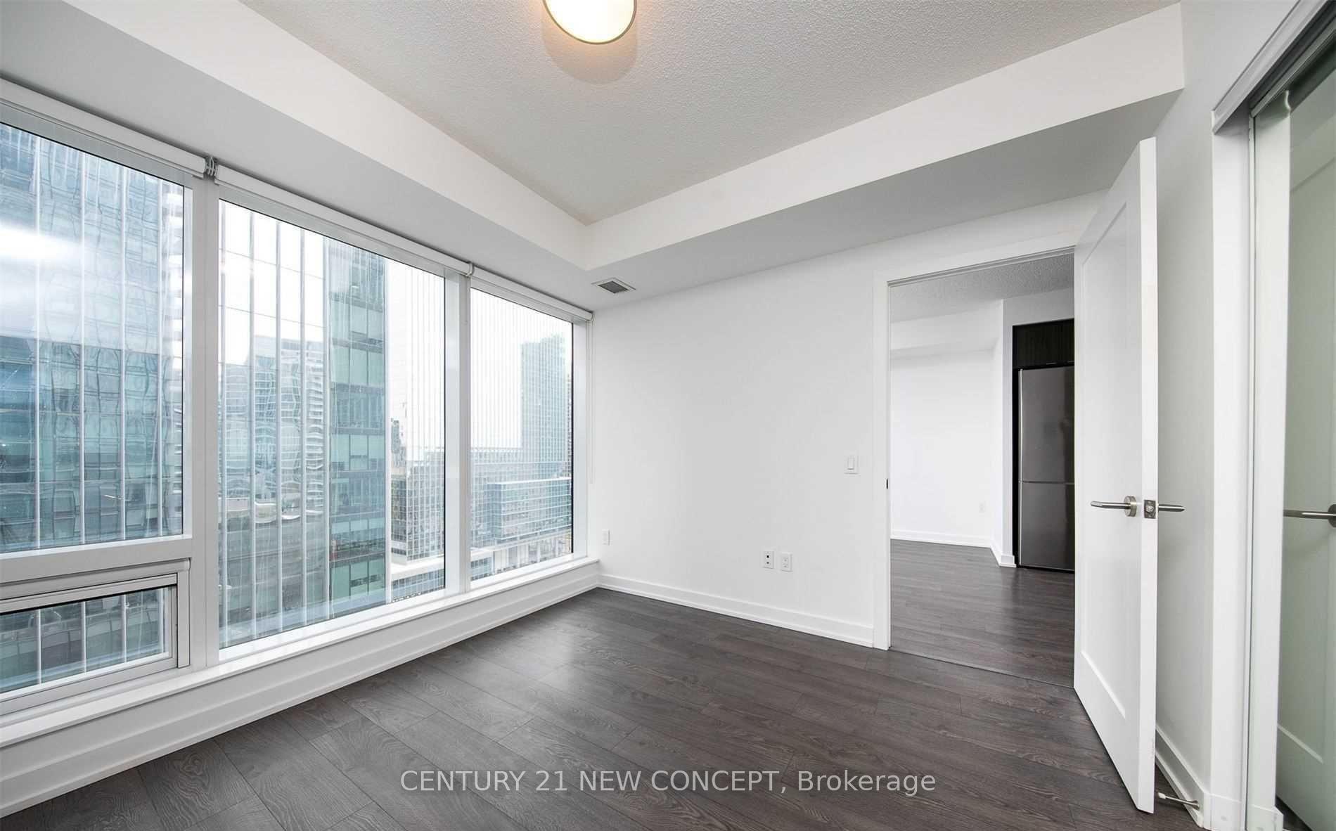Photo 18 of Unit 1404, 10 York Street, Toronto, Waterfront Communities — HOMEH