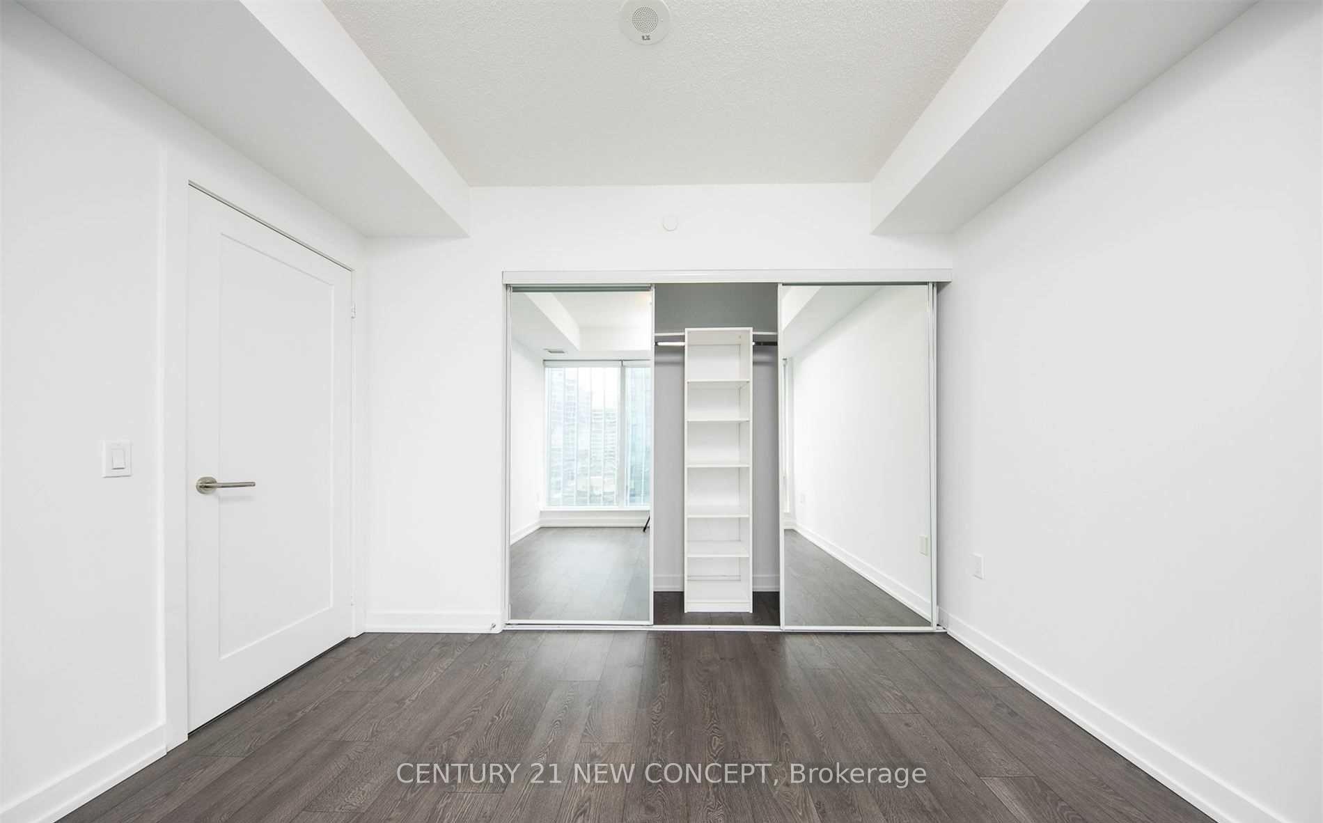 Photo 20 of Unit 1404, 10 York Street, Toronto, Waterfront Communities — HOMEH