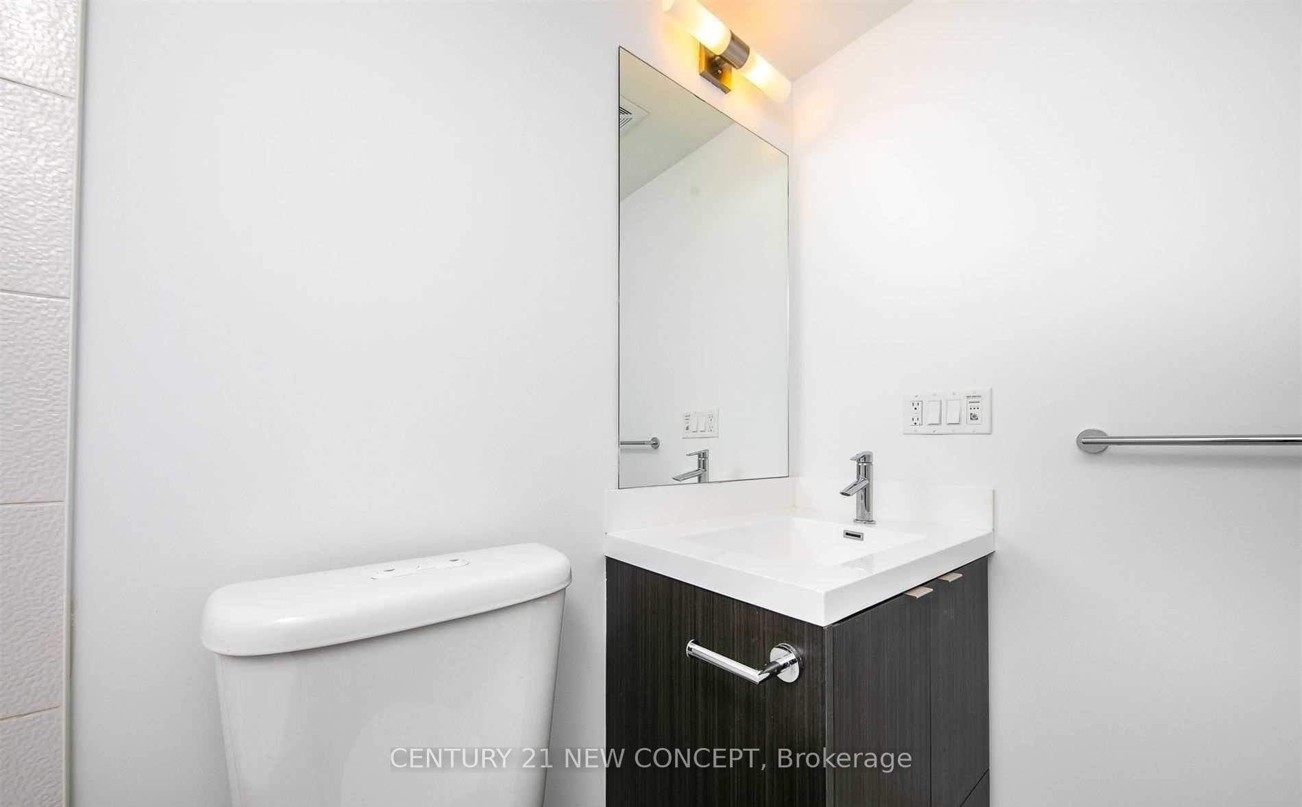 Photo 22 of Unit 1404, 10 York Street, Toronto, Waterfront Communities — HOMEH