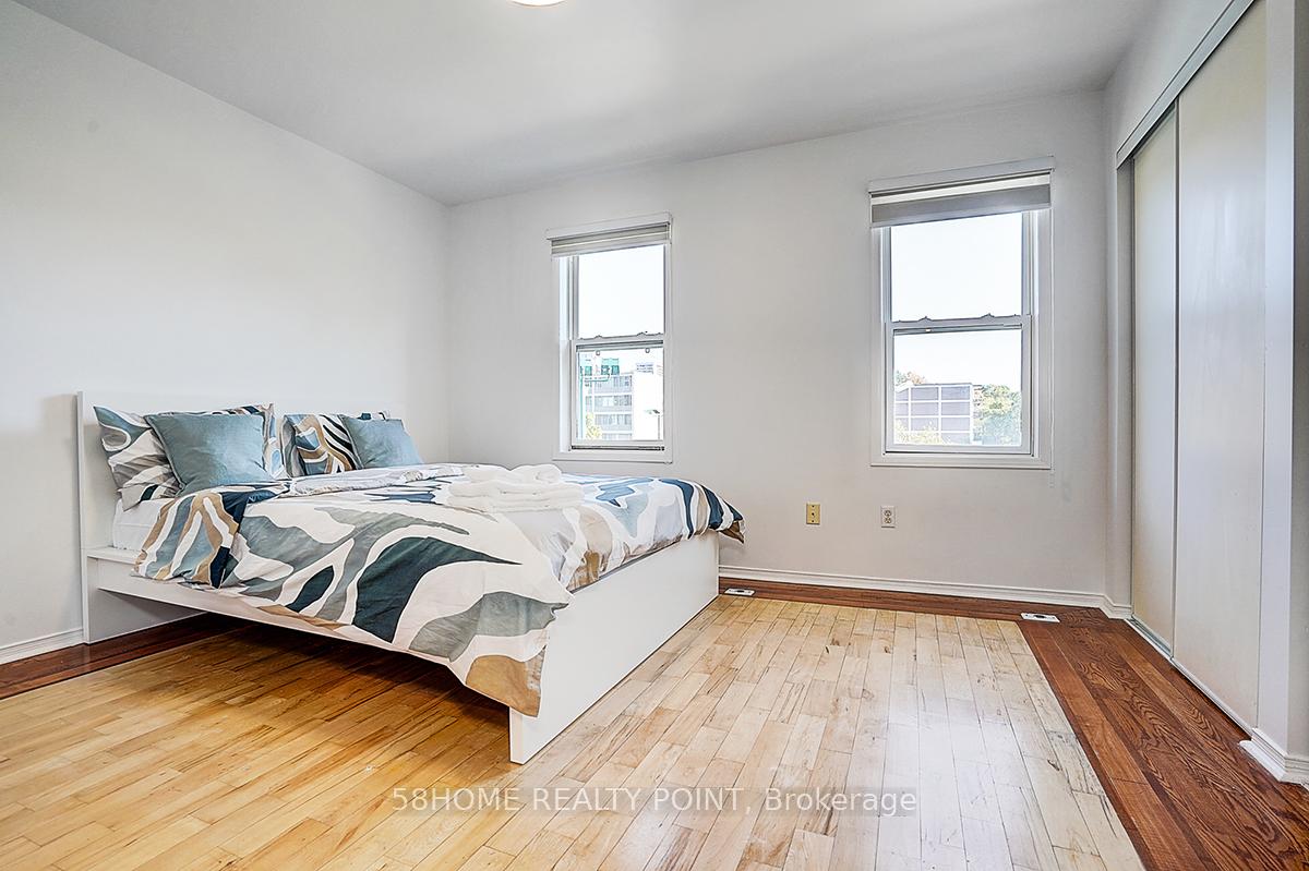 Photo 17 of Unit Upper, 8D Leaside Park Drive, Toronto, Thorncliffe Park — HOMEH