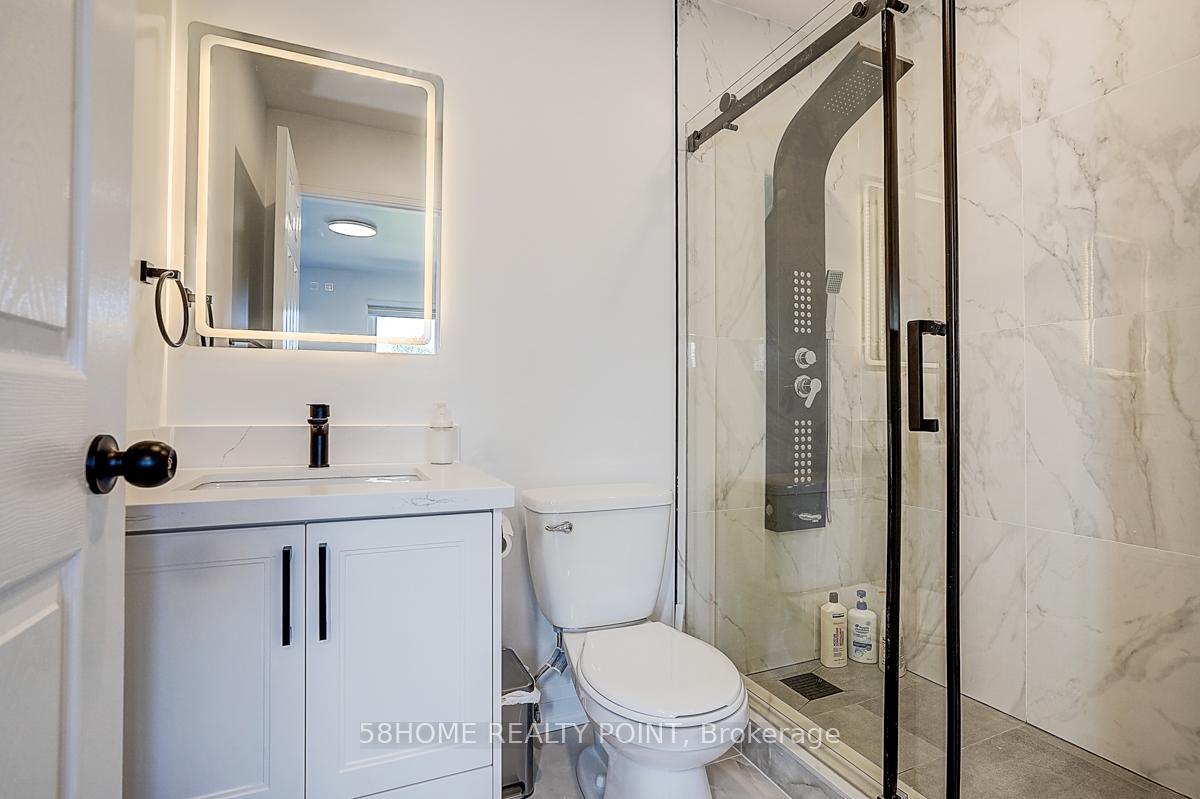 Photo 18 of Unit Upper, 8D Leaside Park Drive, Toronto, Thorncliffe Park — HOMEH