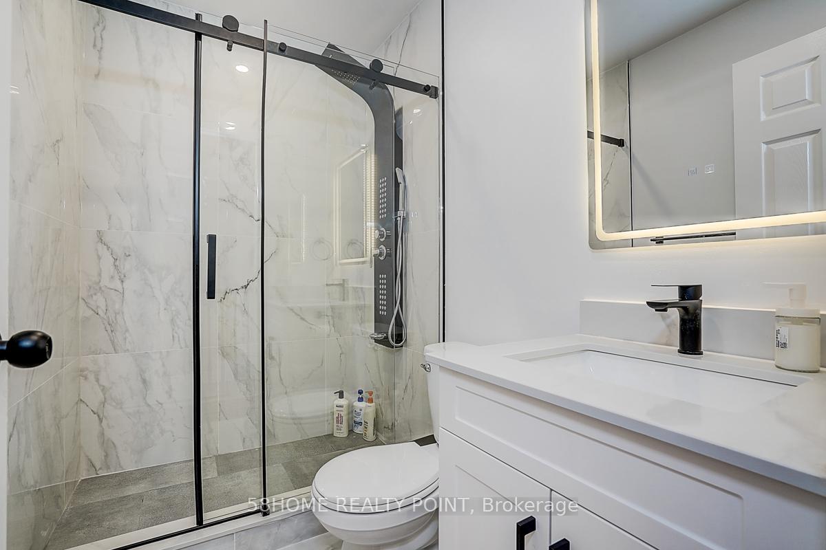 Photo 24 of Unit Upper, 8D Leaside Park Drive, Toronto, Thorncliffe Park — HOMEH