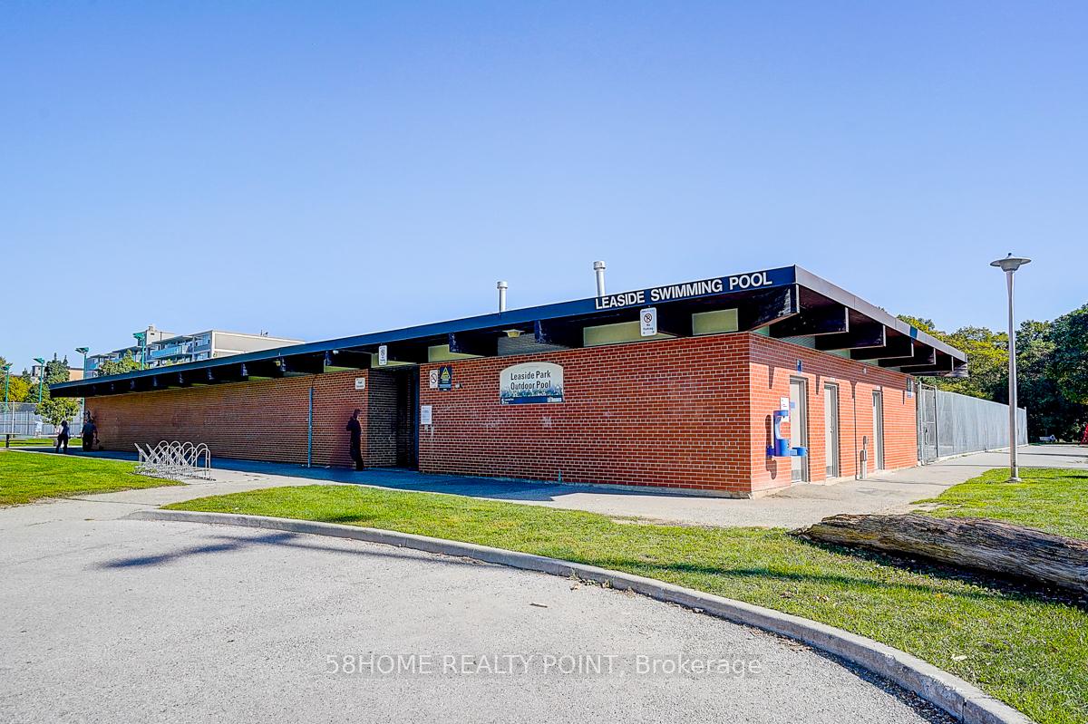 Photo 34 of Unit Upper, 8D Leaside Park Drive, Toronto, Thorncliffe Park — HOMEH