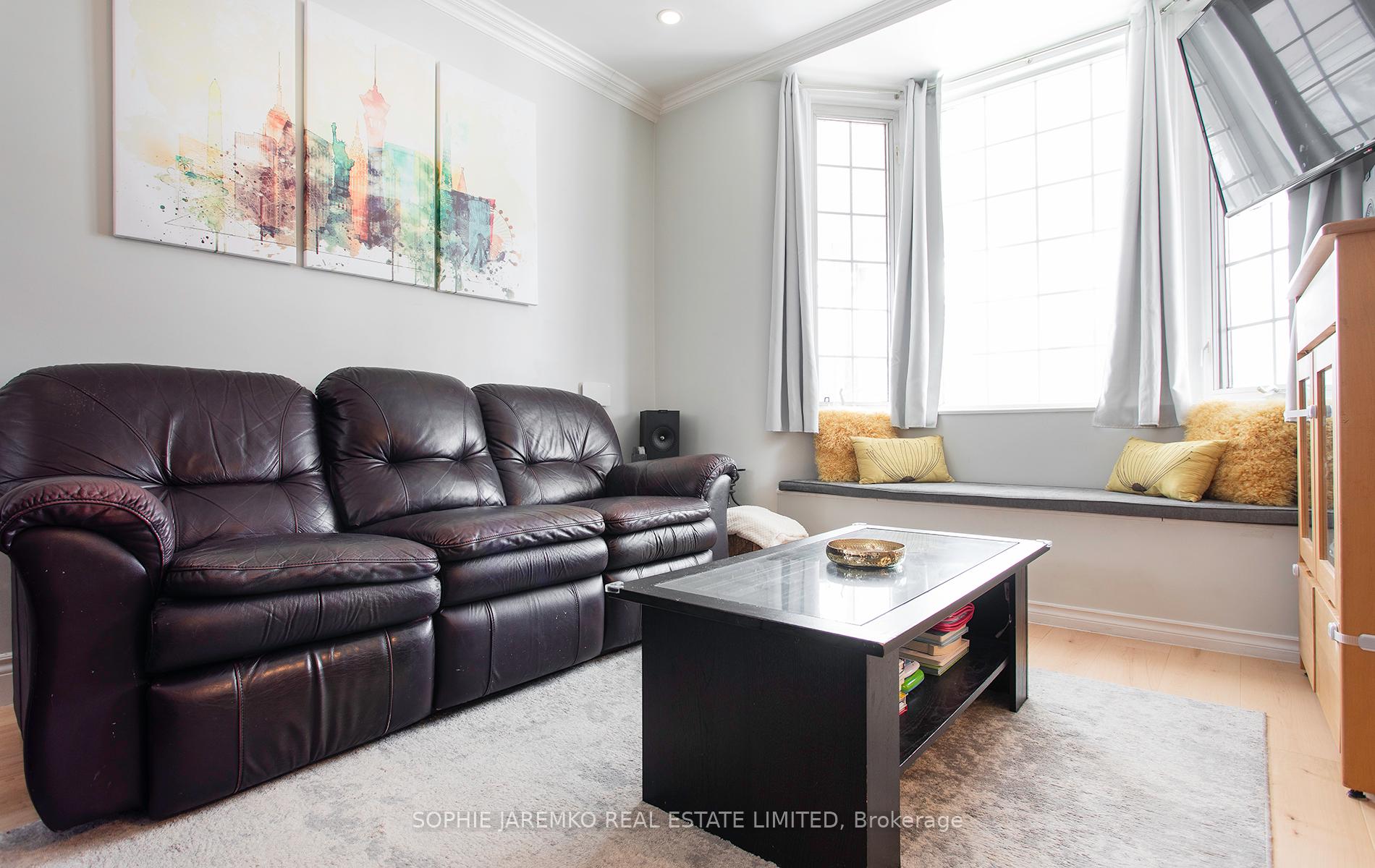 Photo 6 of 144 Eileen Avenue, Toronto, Rockcliffe-Smythe — HOMEH