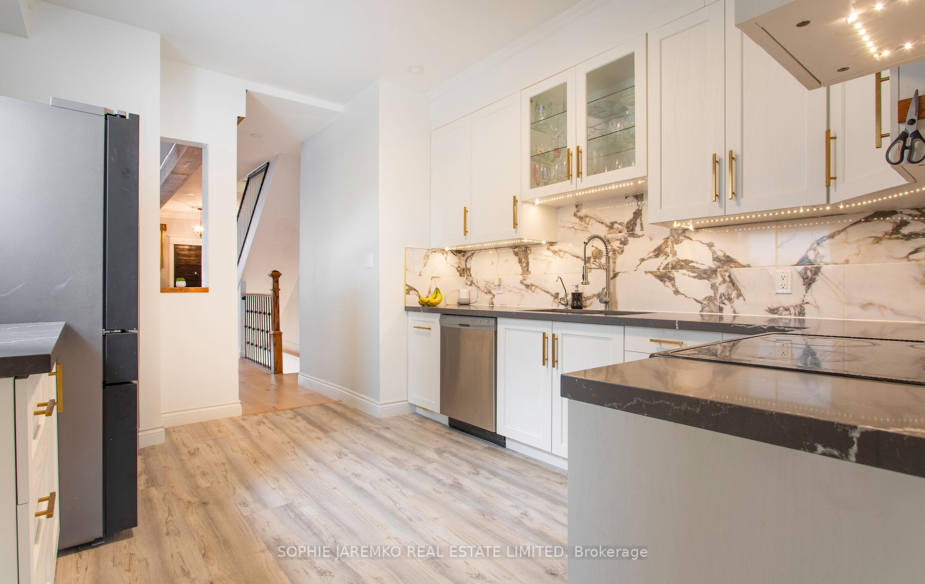 Photo 13 of 144 Eileen Avenue, Toronto, Rockcliffe-Smythe — HOMEH