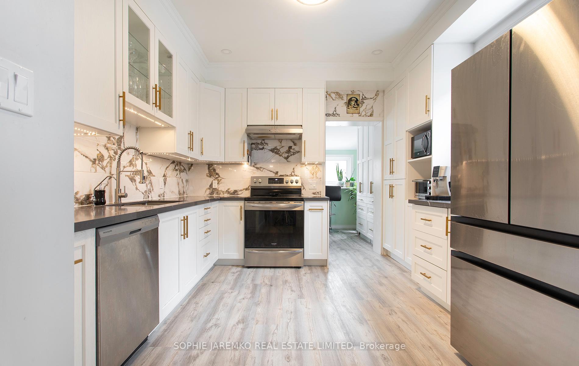 Photo 14 of 144 Eileen Avenue, Toronto, Rockcliffe-Smythe — HOMEH