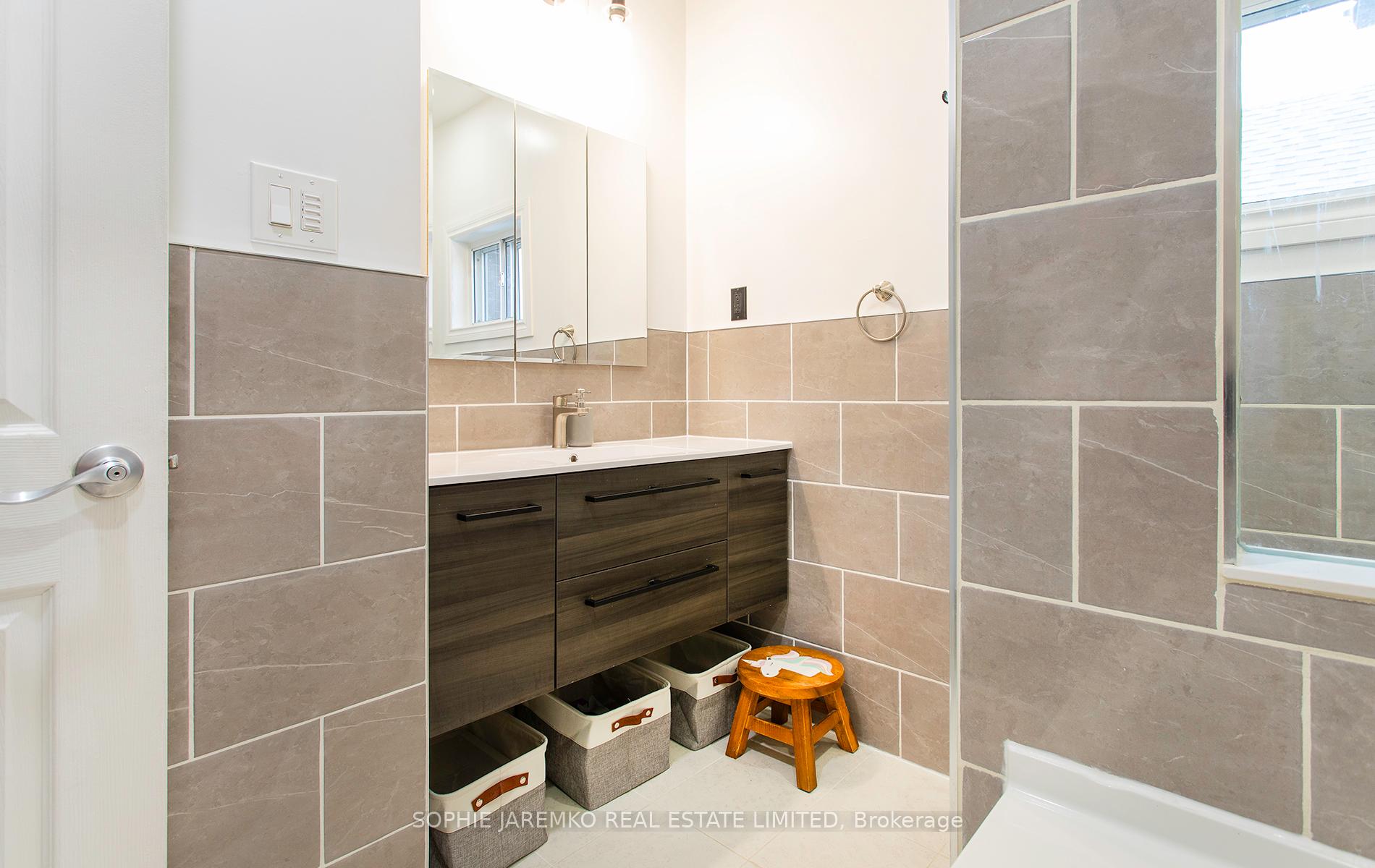 Photo 29 of 144 Eileen Avenue, Toronto, Rockcliffe-Smythe — HOMEH