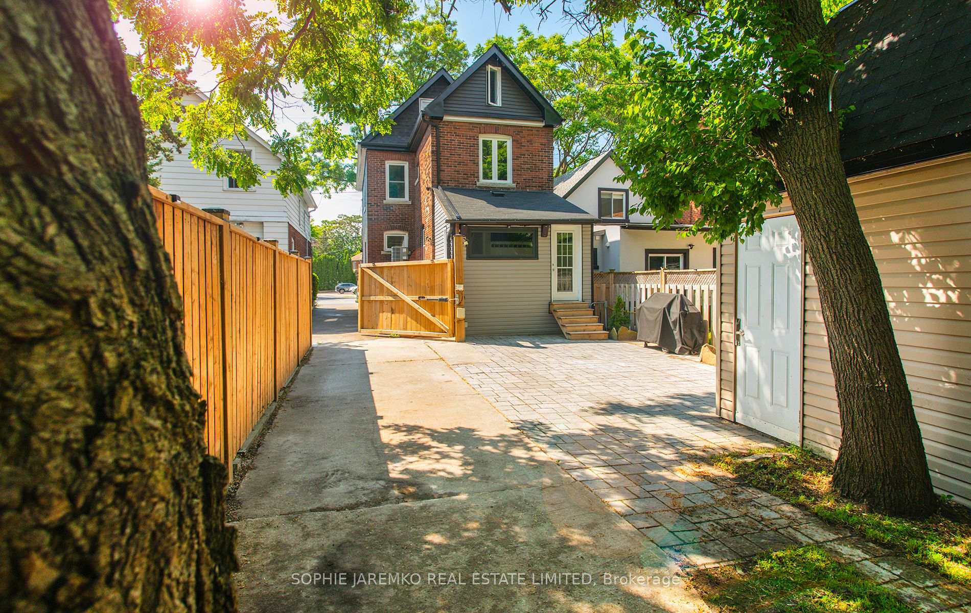 Photo 45 of 144 Eileen Avenue, Toronto, Rockcliffe-Smythe — HOMEH