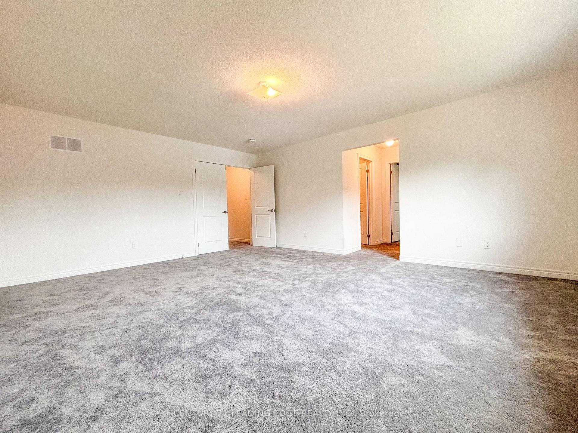 Photo 14 of 19 Wakefield Boulevard, Essa, Angus — HOMEH