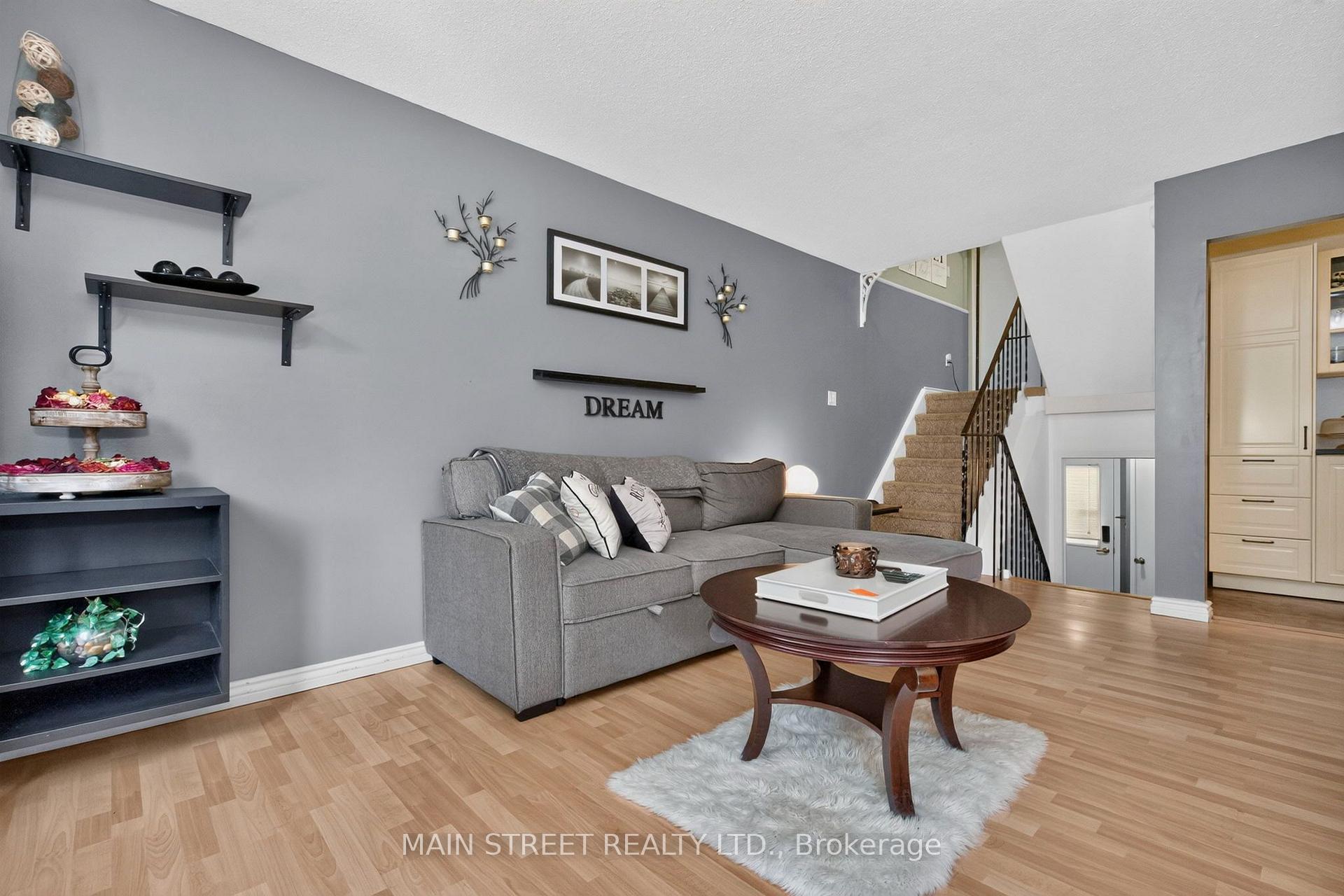 Photo 5 of 8 Robin Court, Barrie, Cundles East — HOMEH