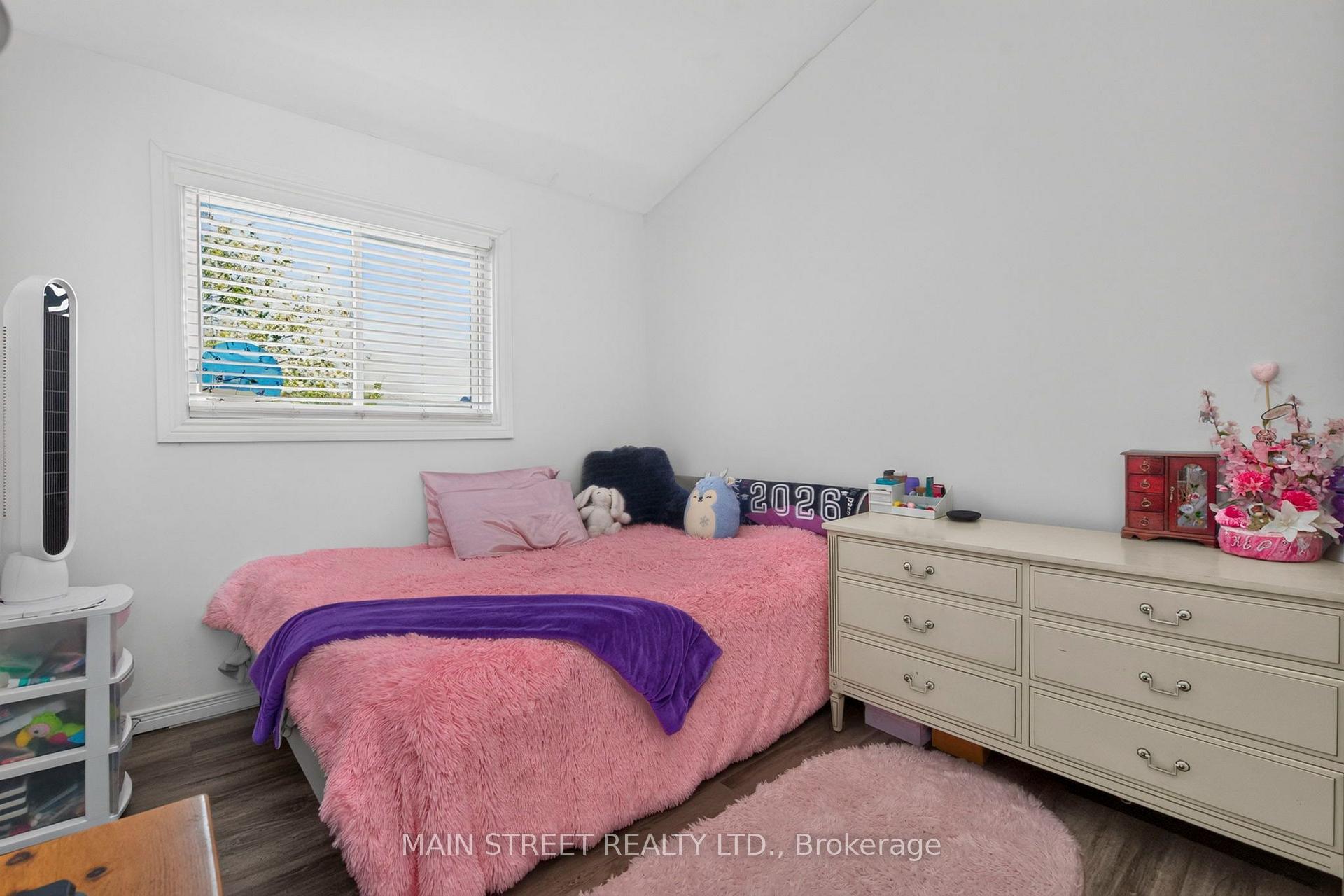 Photo 20 of 8 Robin Court, Barrie, Cundles East — HOMEH
