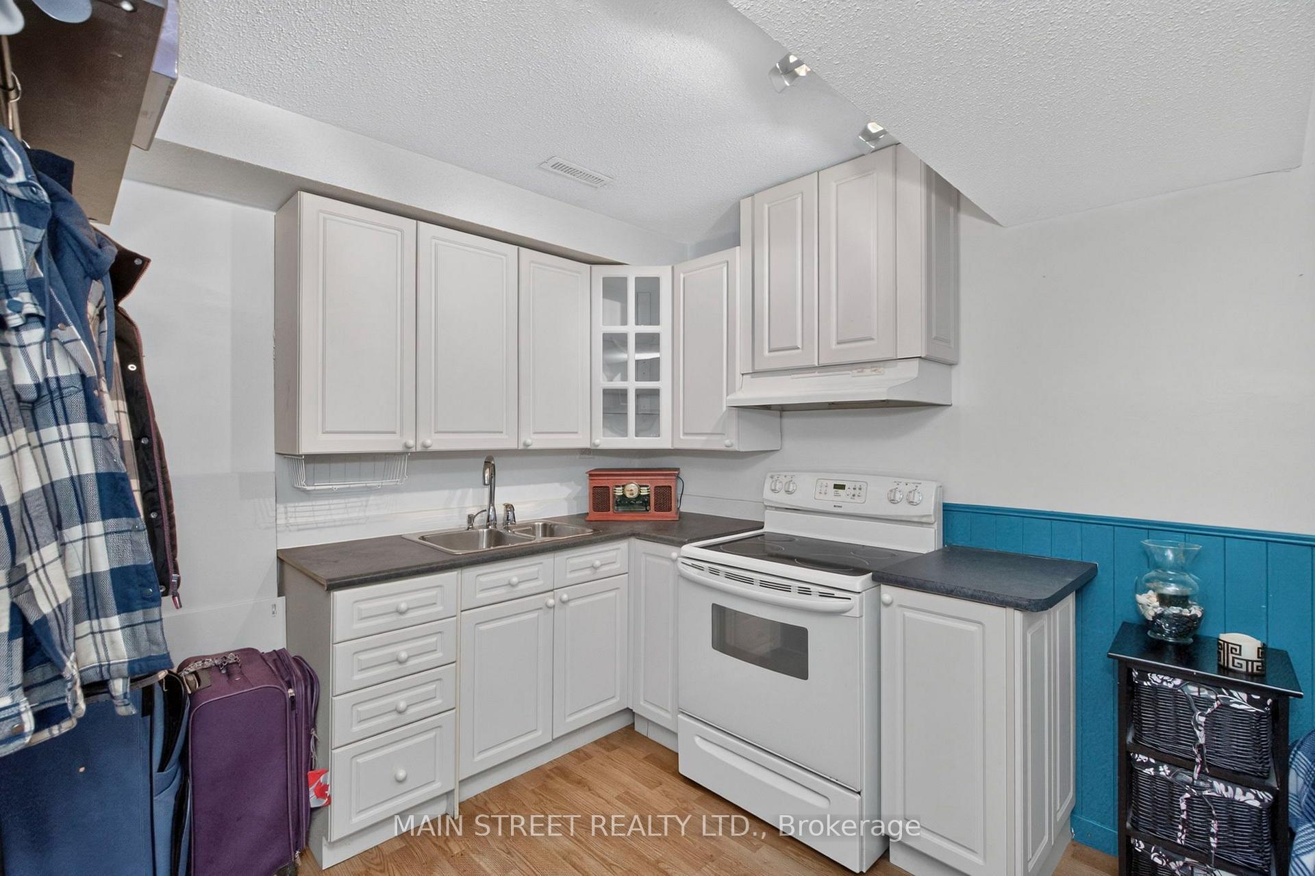 Photo 24 of 8 Robin Court, Barrie, Cundles East — HOMEH