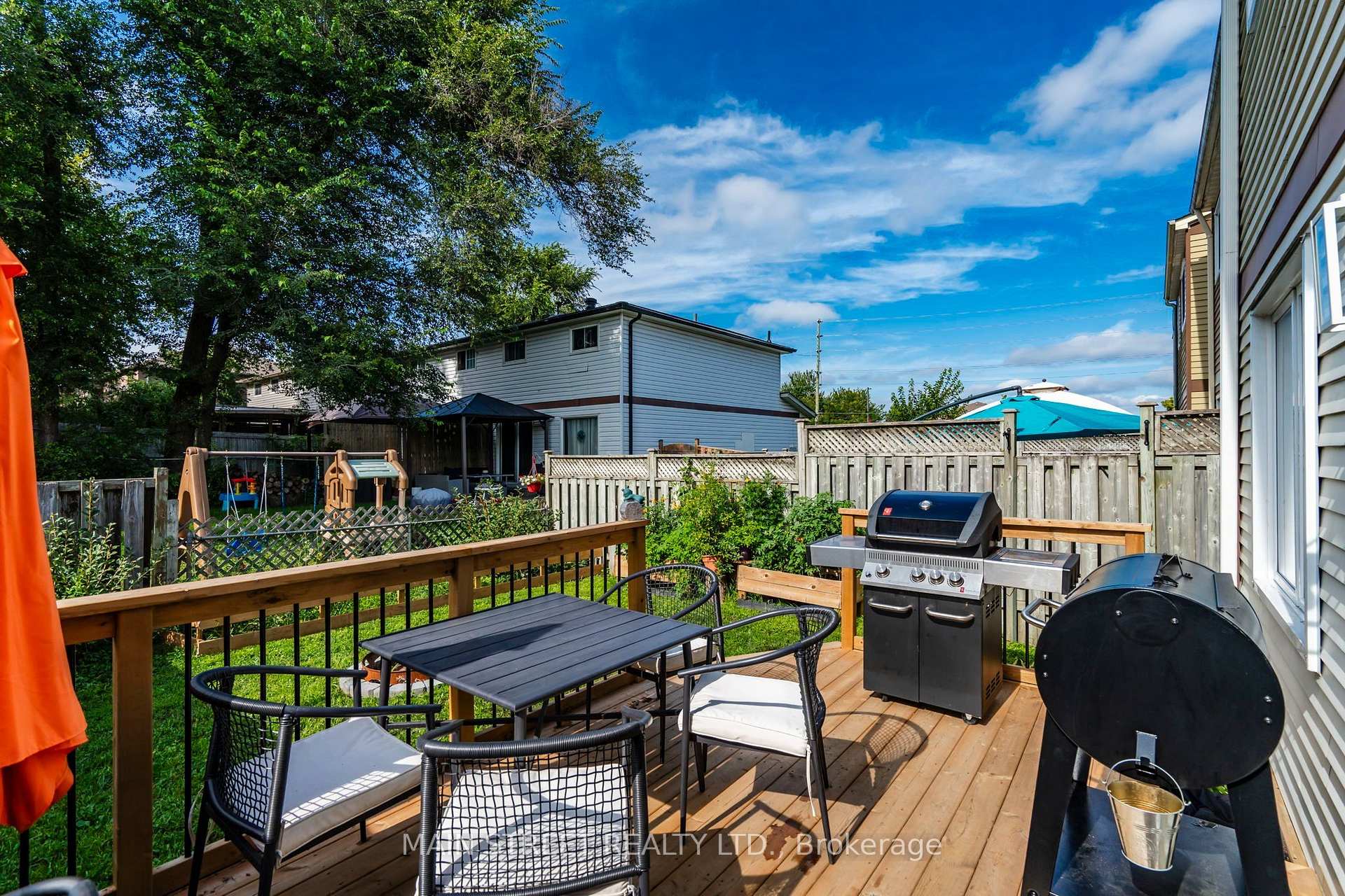 Photo 26 of 8 Robin Court, Barrie, Cundles East — HOMEH