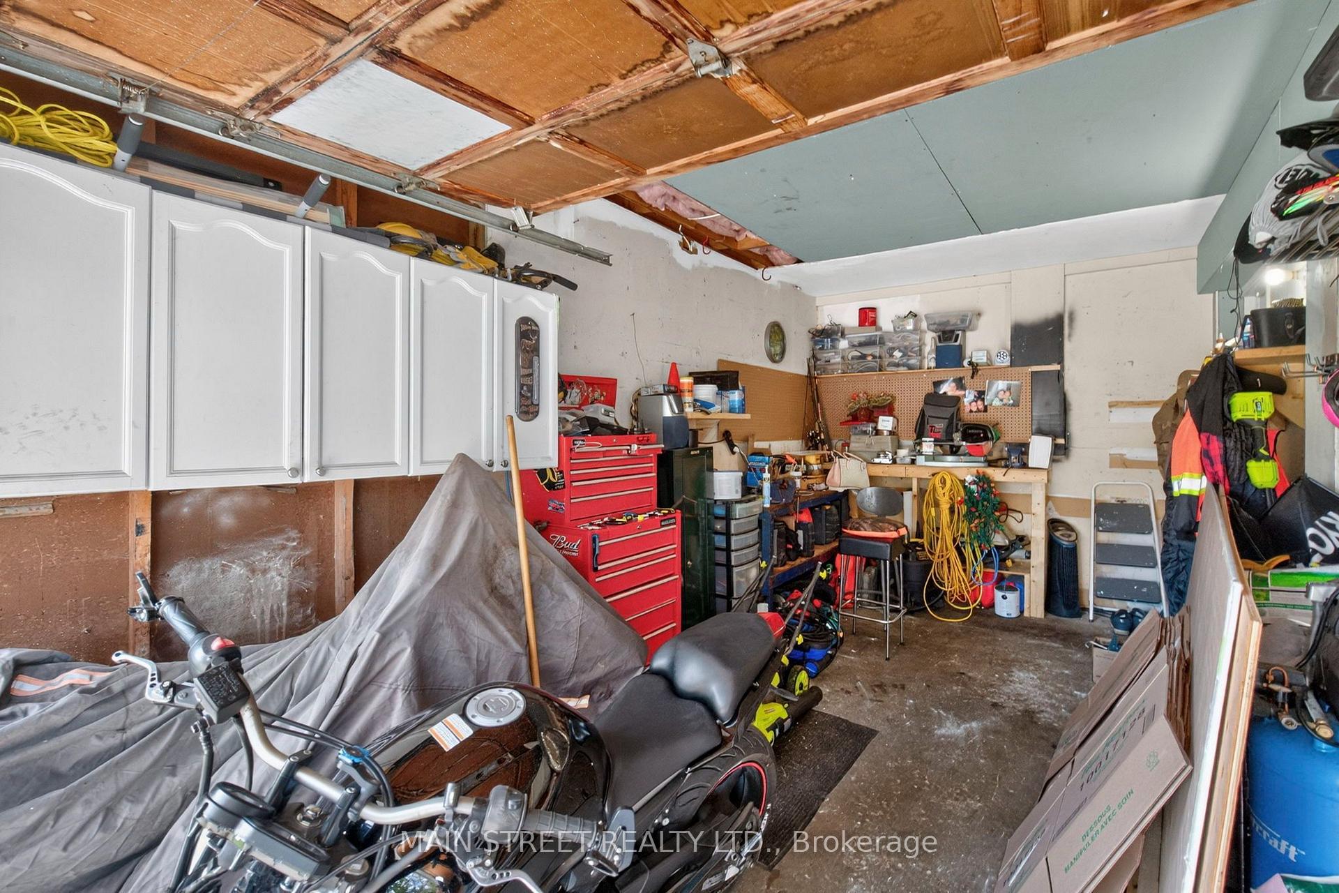 Photo 30 of 8 Robin Court, Barrie, Cundles East — HOMEH