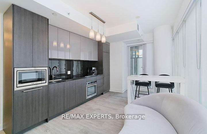 Photo 7 of Unit 2115, 115 Blue Jays Way, Toronto, Waterfront Communities — HOMEH
