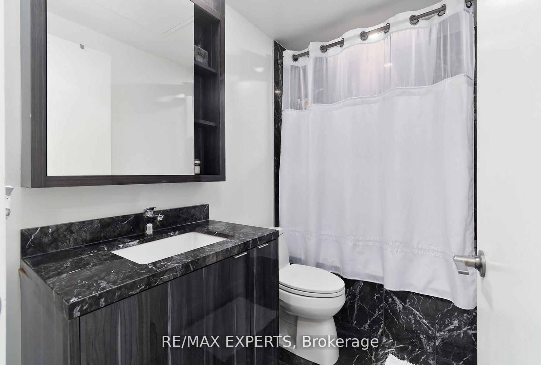 Photo 13 of Unit 2115, 115 Blue Jays Way, Toronto, Waterfront Communities — HOMEH