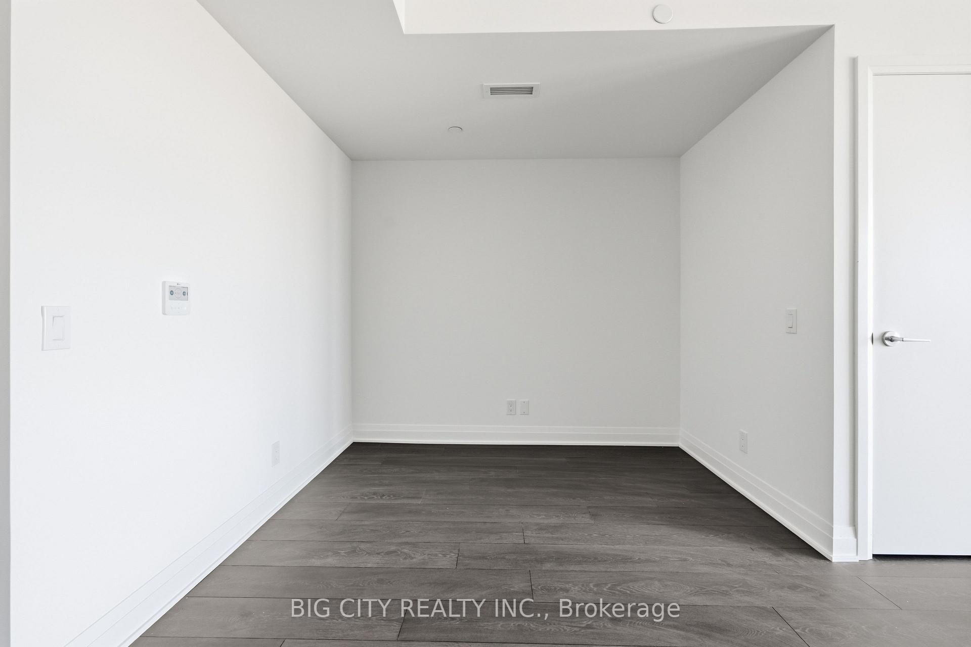 Photo 5 of Unit 1808, 25 Frederick Todd Way, Toronto, Thorncliffe Park — HOMEH