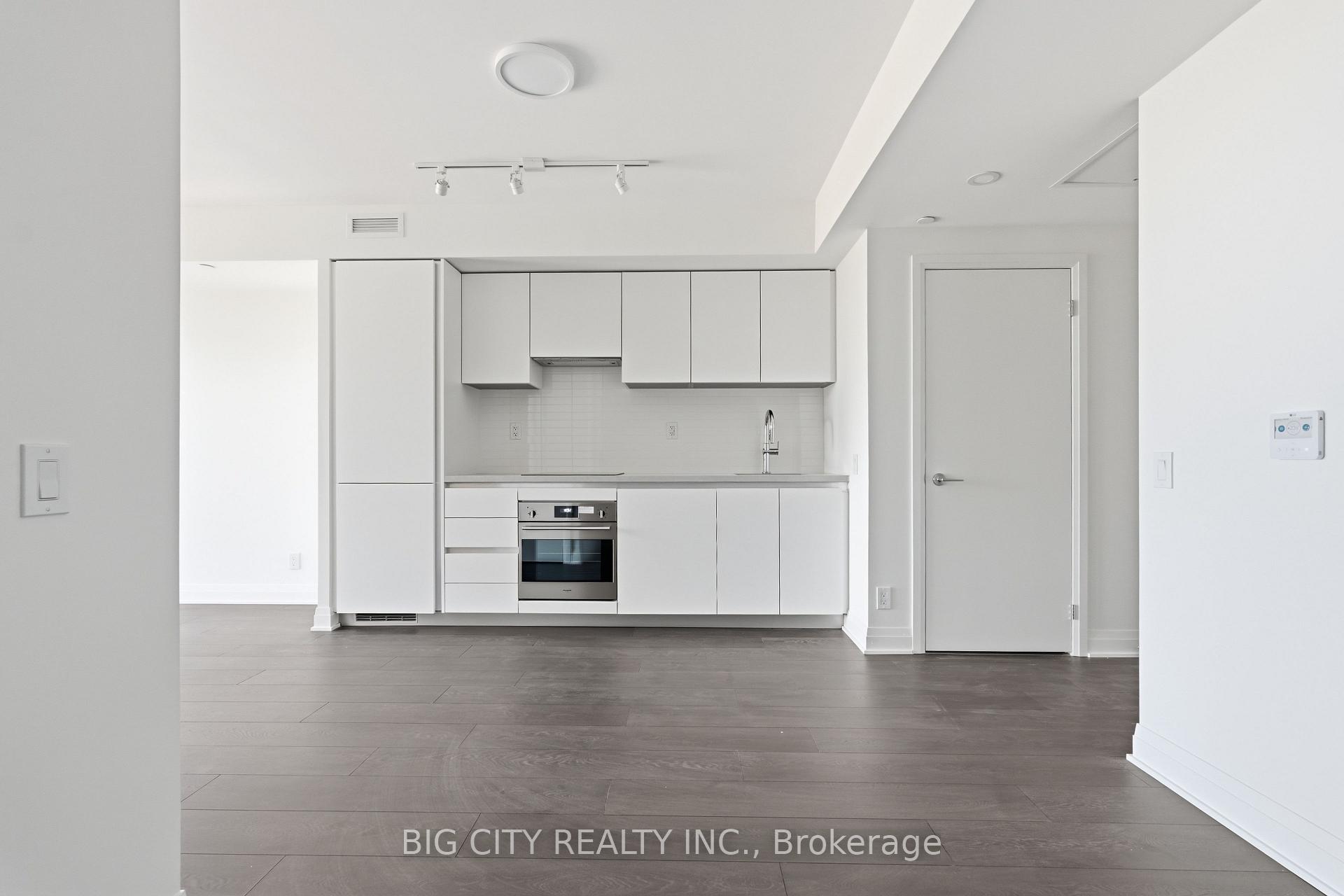 Photo 8 of Unit 1808, 25 Frederick Todd Way, Toronto, Thorncliffe Park — HOMEH