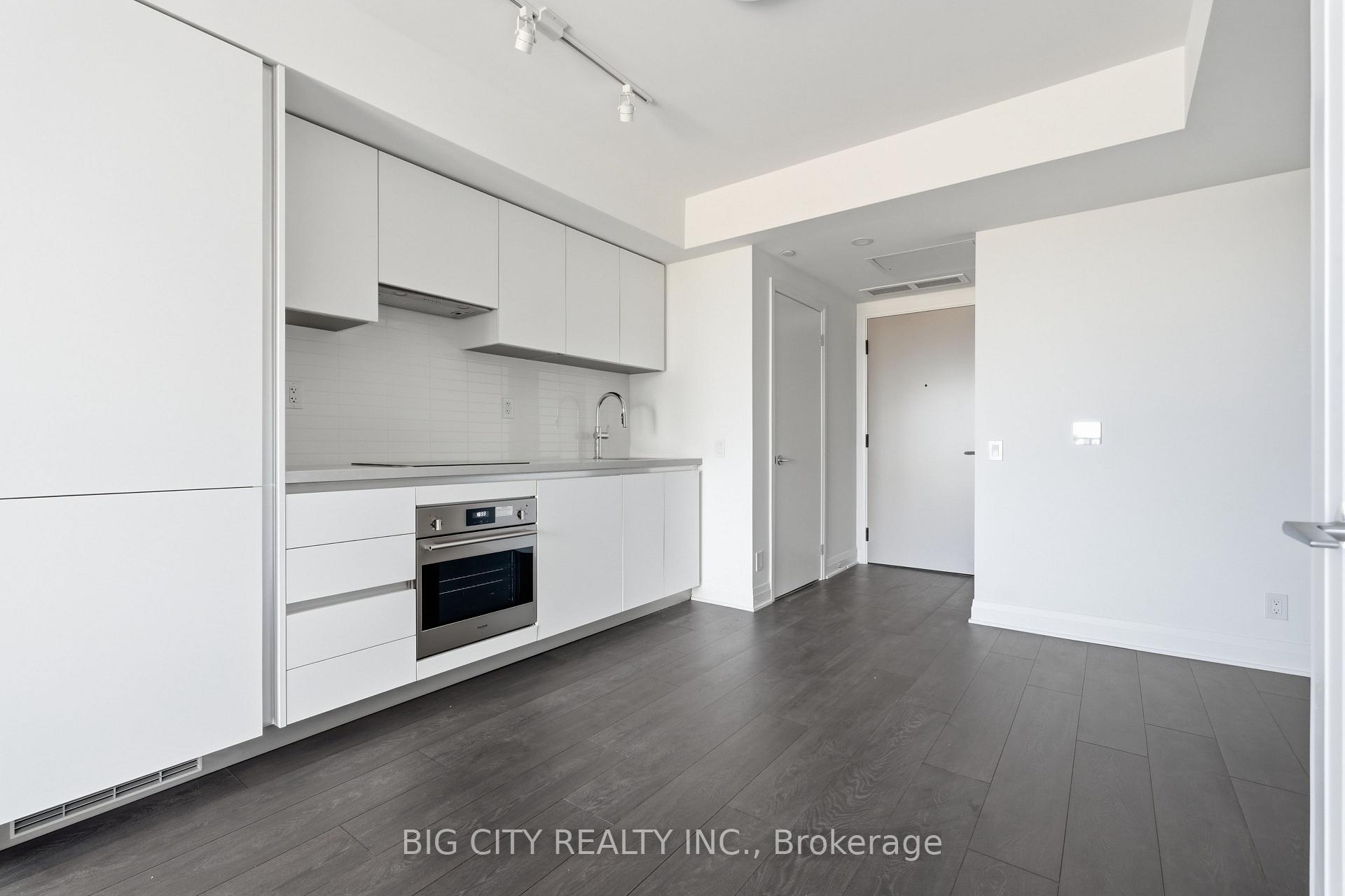 Photo 10 of Unit 1808, 25 Frederick Todd Way, Toronto, Thorncliffe Park — HOMEH