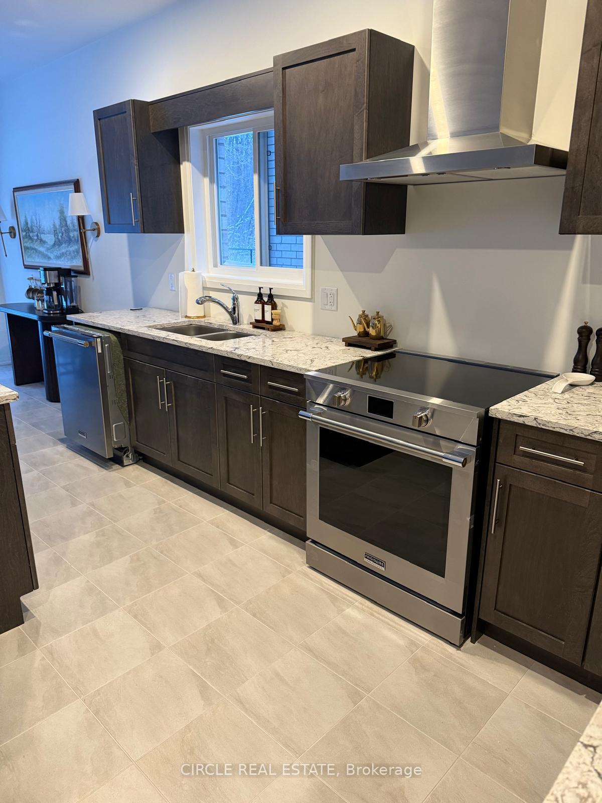 Photo 3 of 49 Willson Drive, Thorold, Hurricane/Merrittville — HOMEH