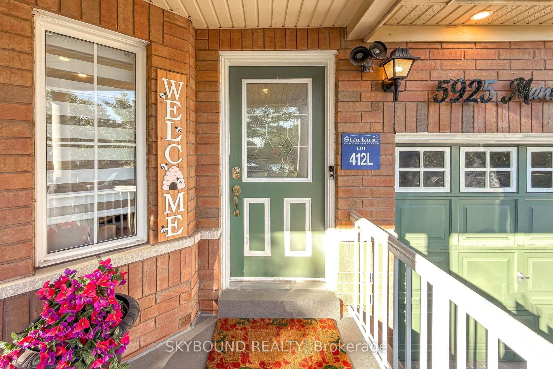 Photo 3 of 5925 Manzanillo Crescent, Mississauga, Churchill Meadows — HOMEH