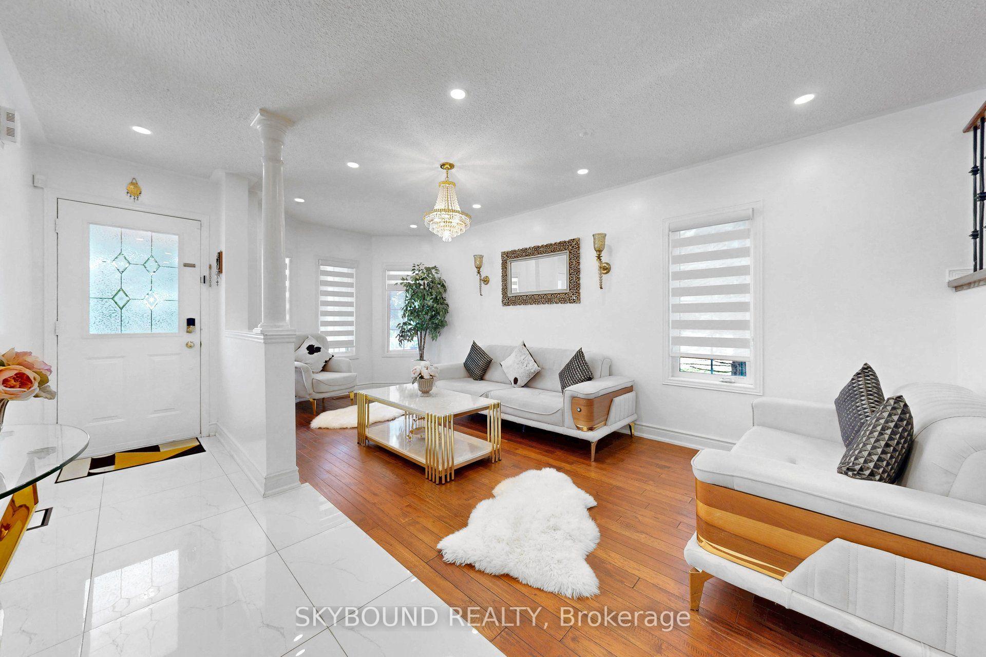 Photo 7 of 5925 Manzanillo Crescent, Mississauga, Churchill Meadows — HOMEH