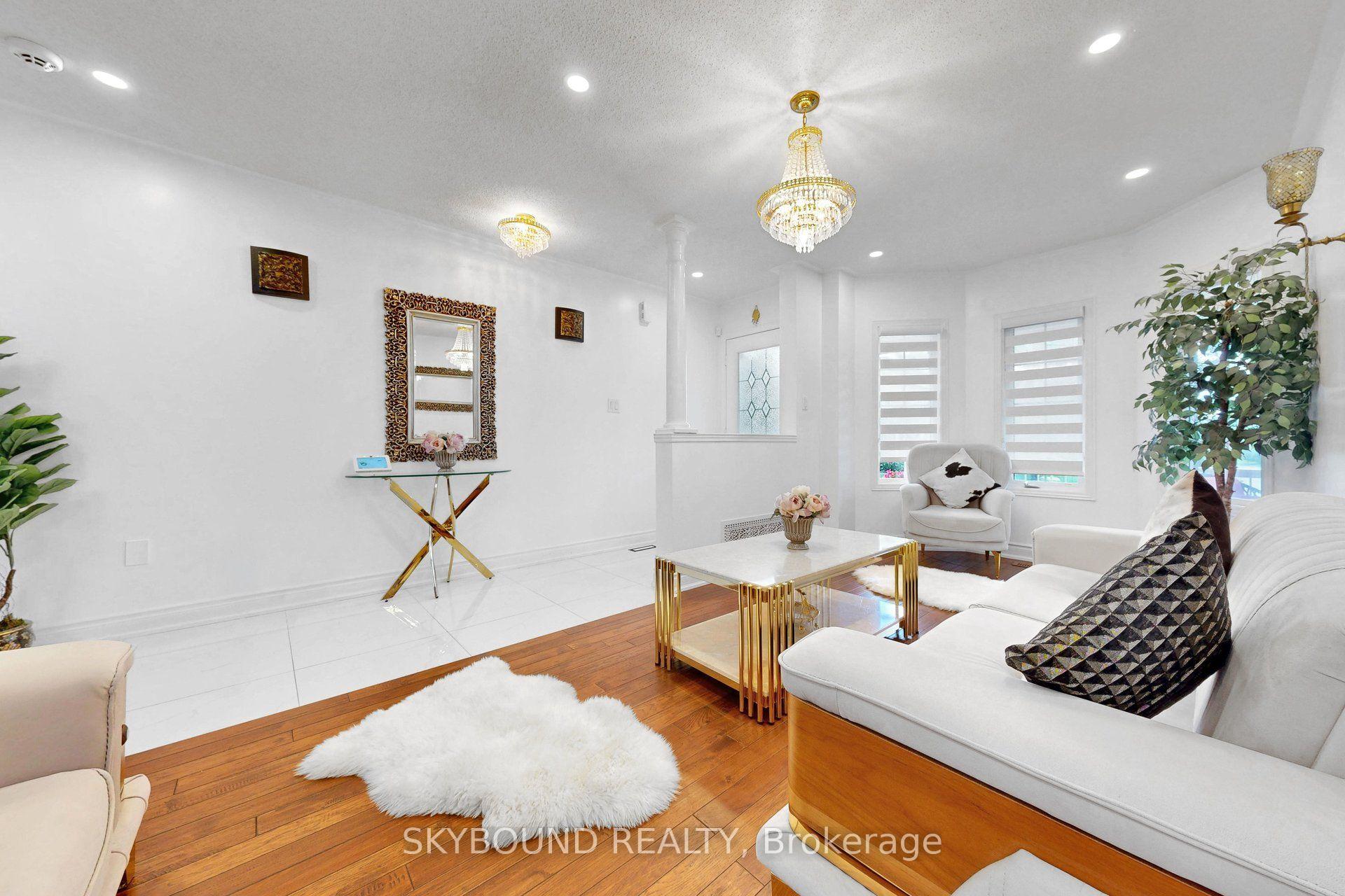 Photo 8 of 5925 Manzanillo Crescent, Mississauga, Churchill Meadows — HOMEH