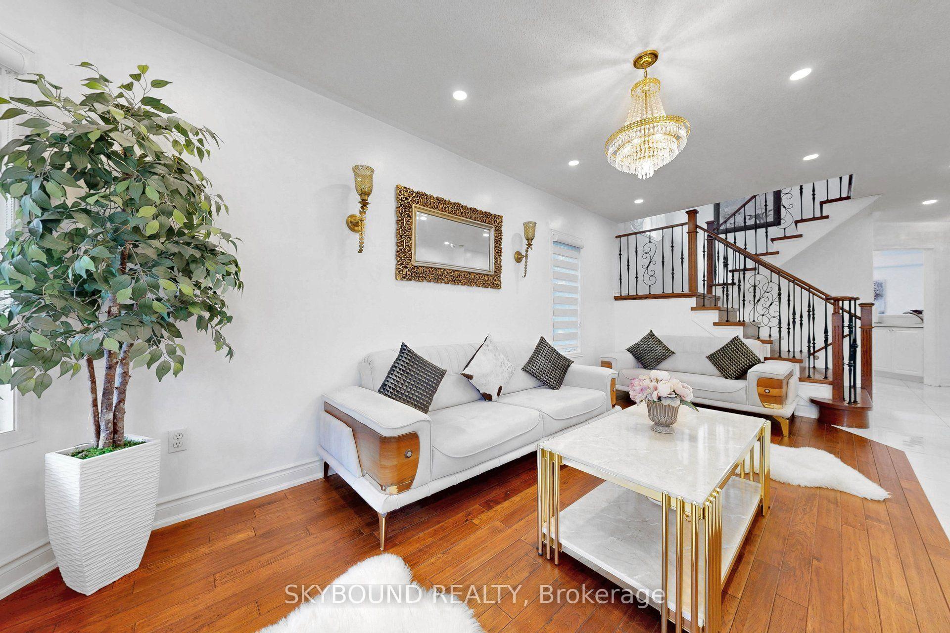 Photo 9 of 5925 Manzanillo Crescent, Mississauga, Churchill Meadows — HOMEH