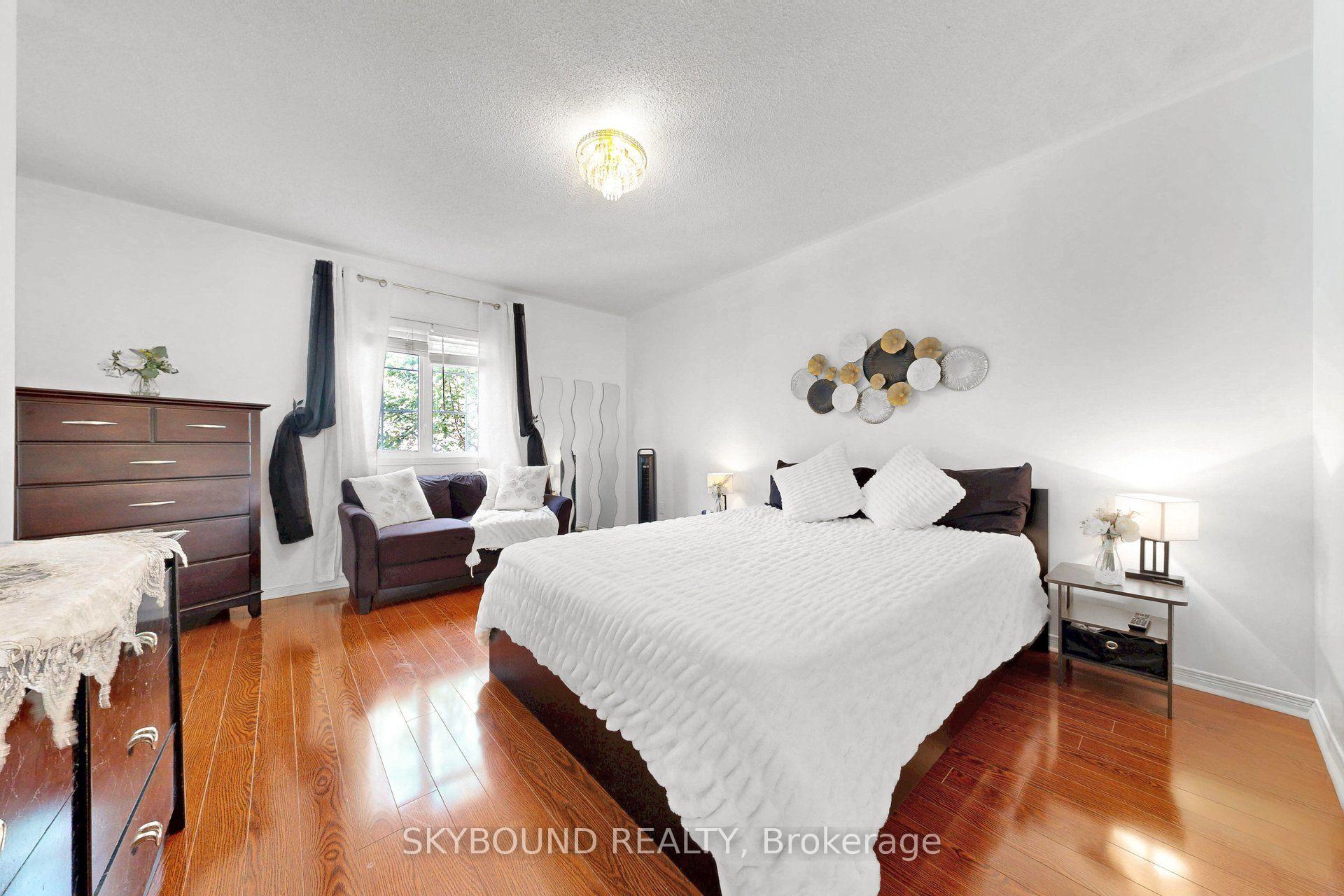Photo 21 of 5925 Manzanillo Crescent, Mississauga, Churchill Meadows — HOMEH
