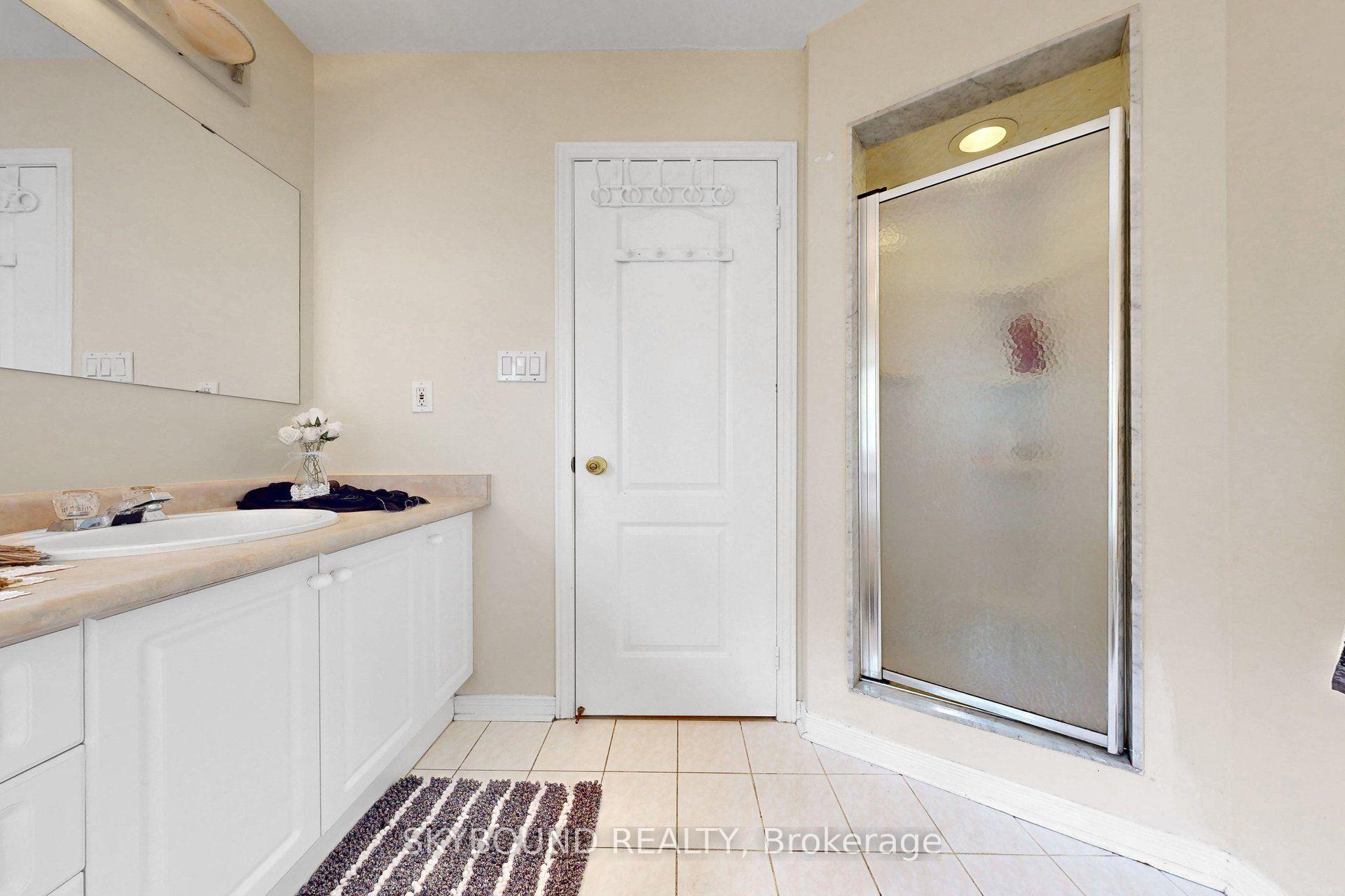 Photo 25 of 5925 Manzanillo Crescent, Mississauga, Churchill Meadows — HOMEH