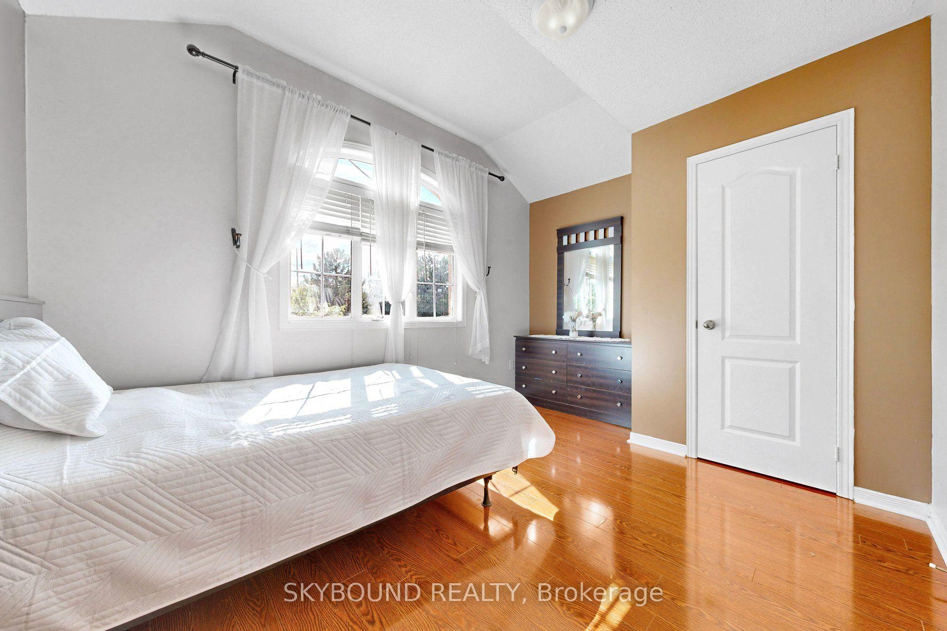 Photo 31 of 5925 Manzanillo Crescent, Mississauga, Churchill Meadows — HOMEH