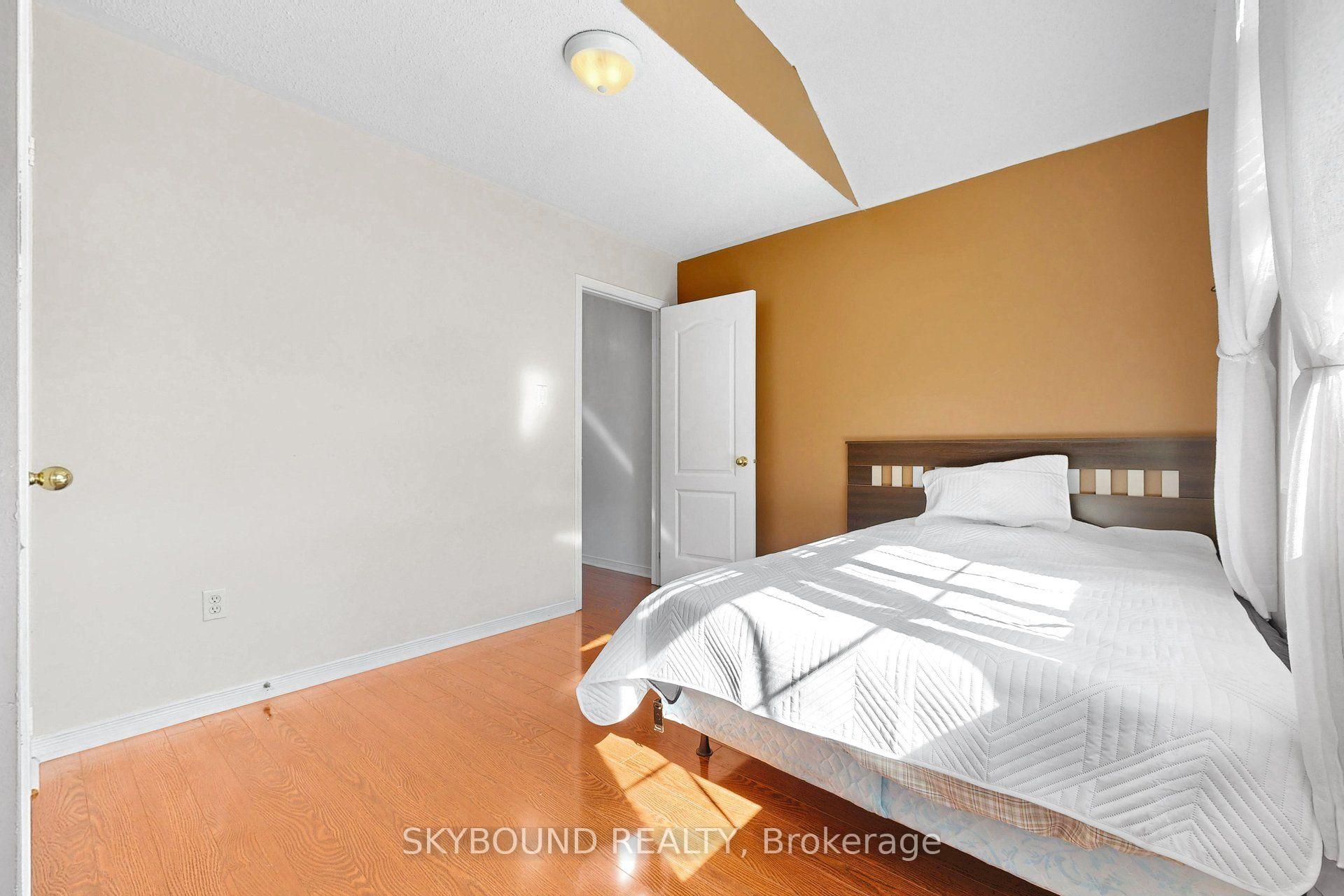 Photo 33 of 5925 Manzanillo Crescent, Mississauga, Churchill Meadows — HOMEH