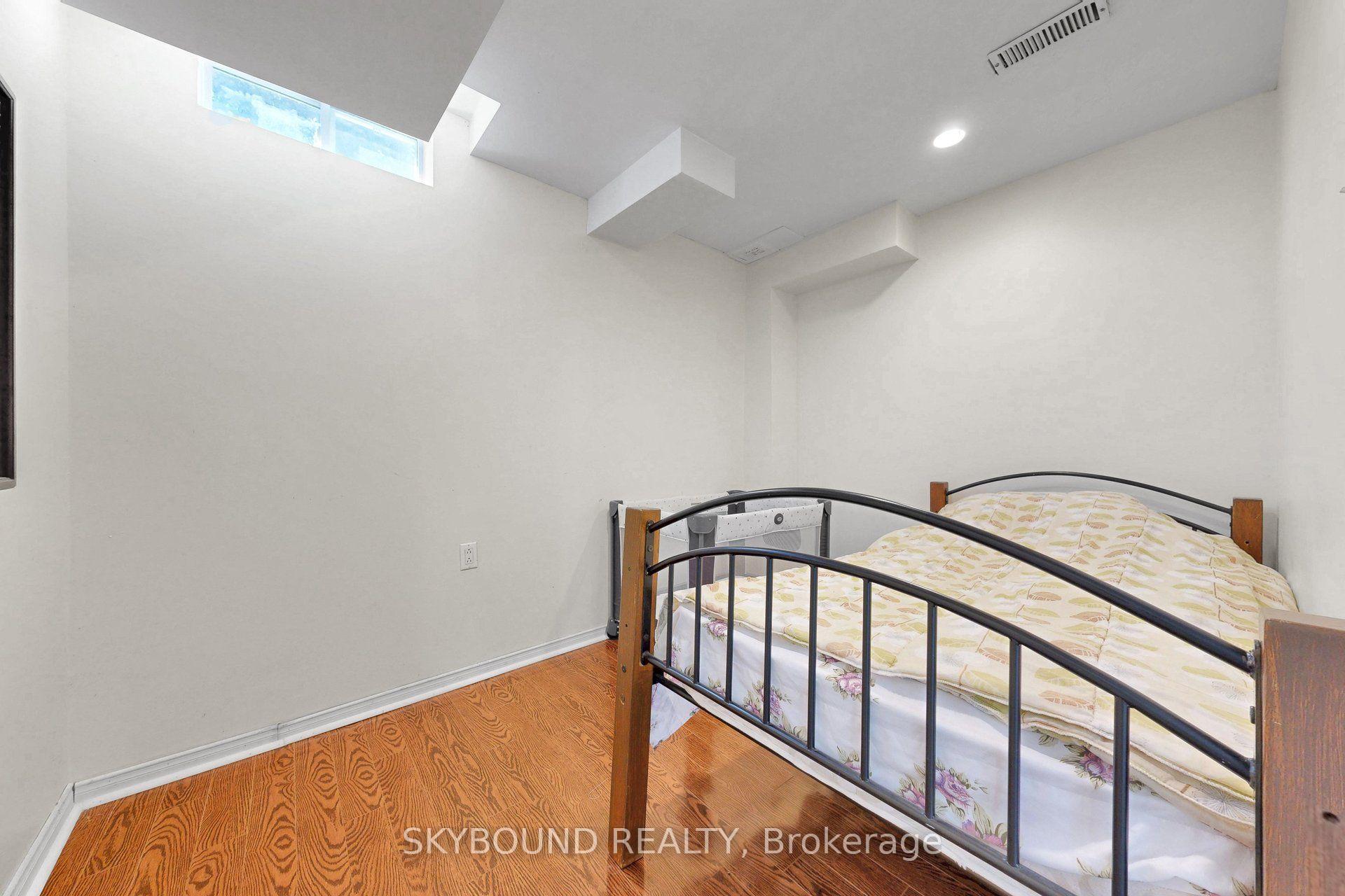 Photo 37 of 5925 Manzanillo Crescent, Mississauga, Churchill Meadows — HOMEH