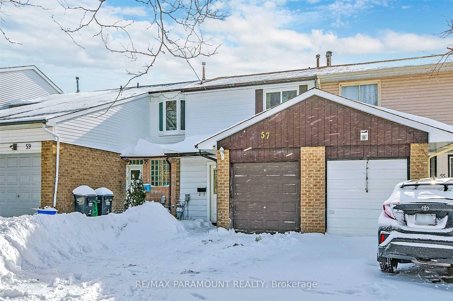 Photo 2 of 57 Royal Salisbury Way, Brampton, Madoc — HOMEH