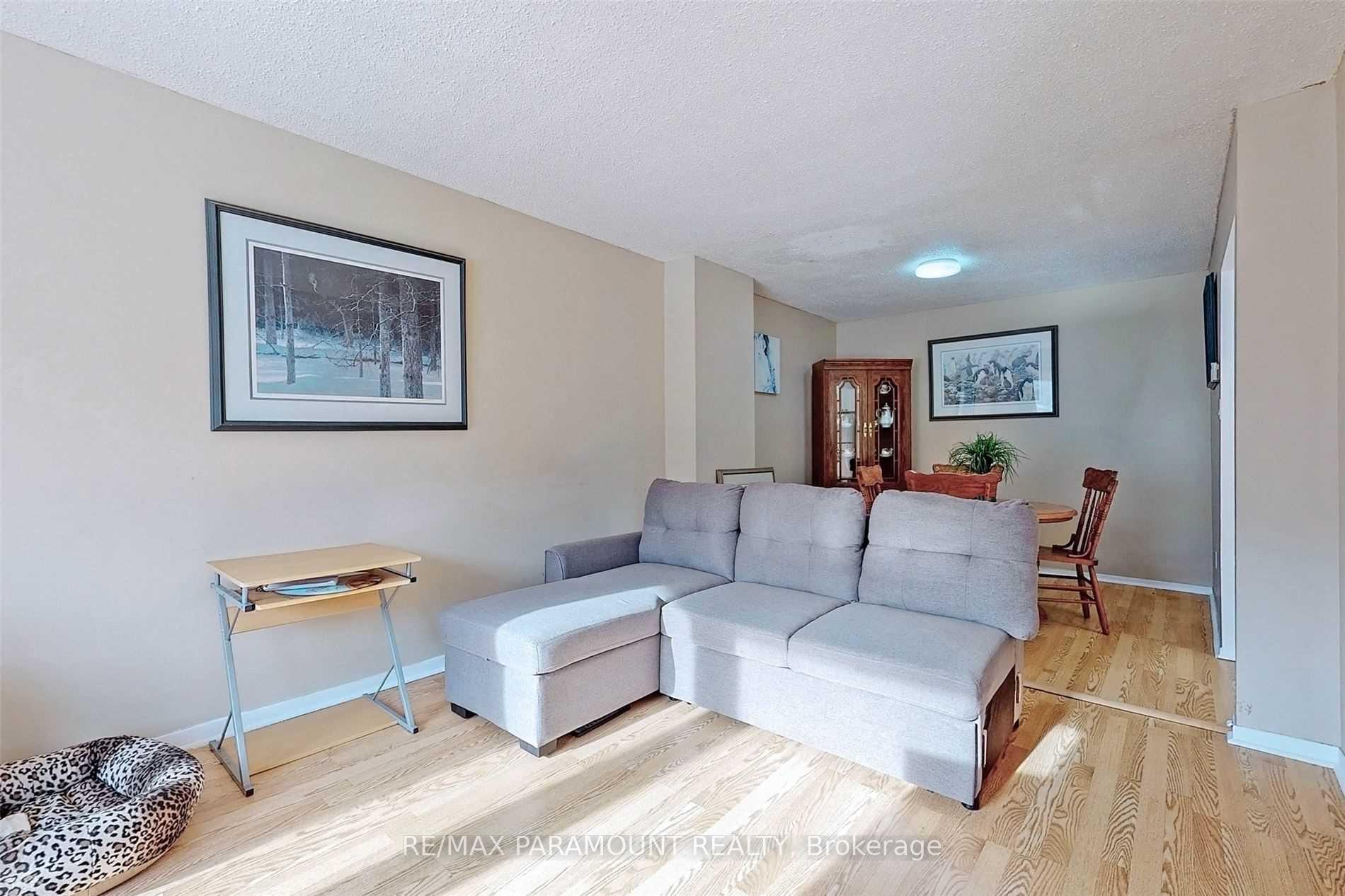 Photo 4 of 57 Royal Salisbury Way, Brampton, Madoc — HOMEH