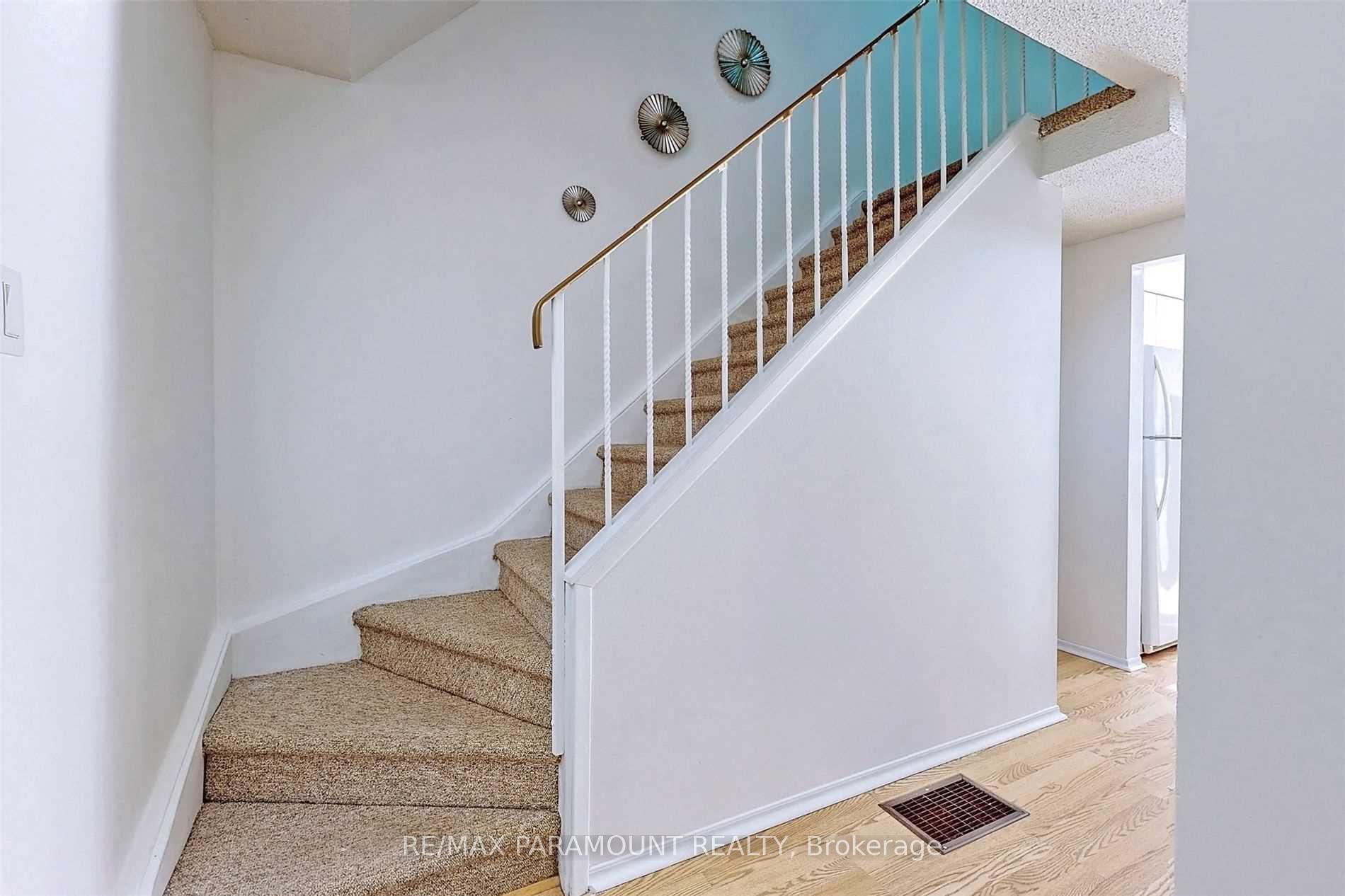 Photo 21 of 57 Royal Salisbury Way, Brampton, Madoc — HOMEH