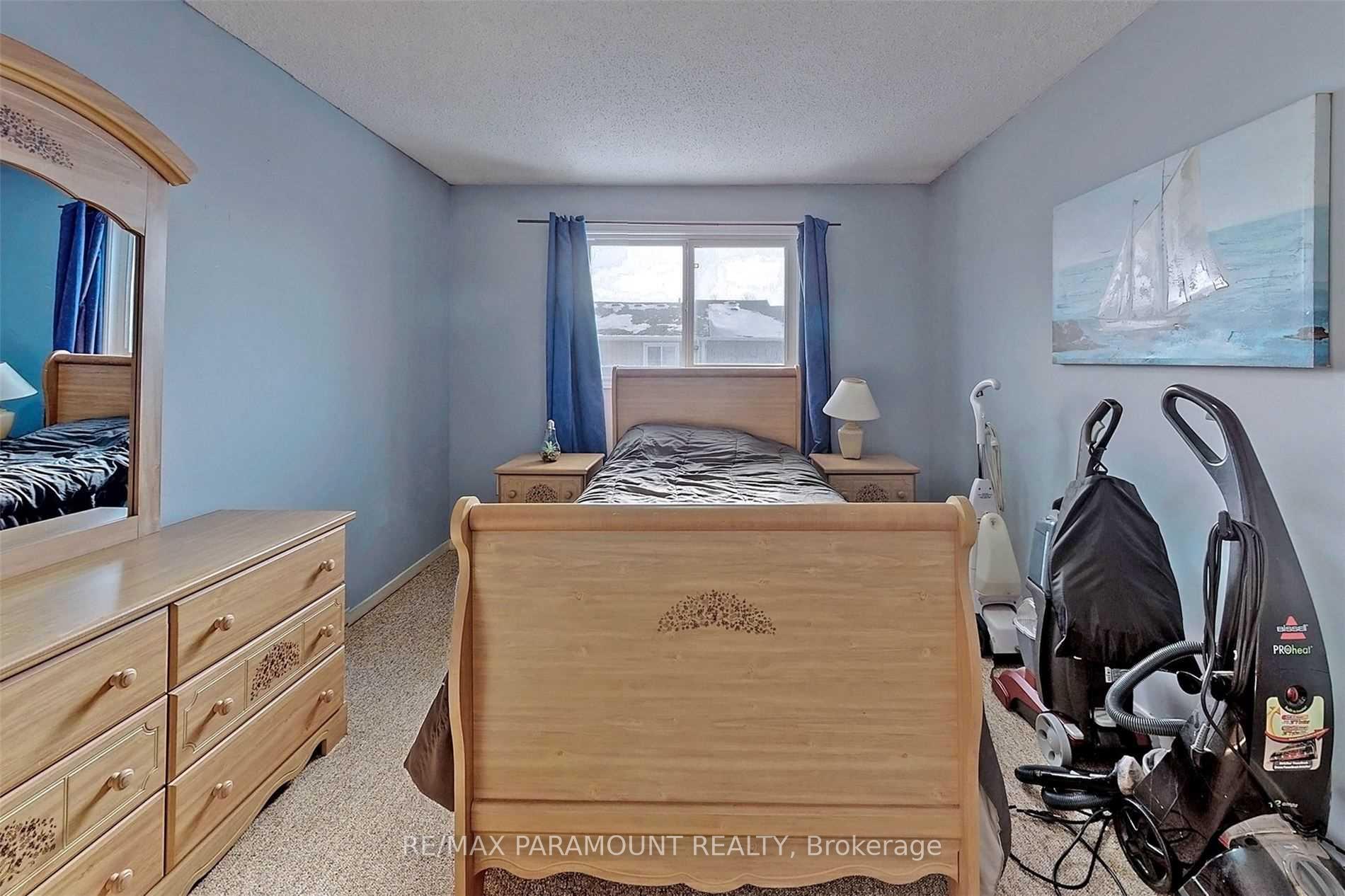 Photo 27 of 57 Royal Salisbury Way, Brampton, Madoc — HOMEH