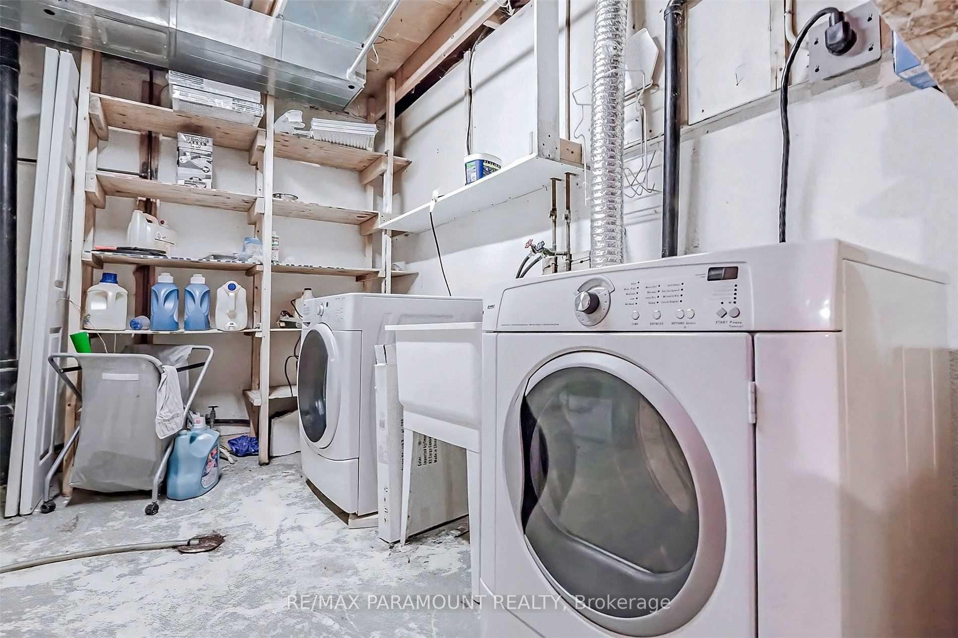 Photo 34 of 57 Royal Salisbury Way, Brampton, Madoc — HOMEH
