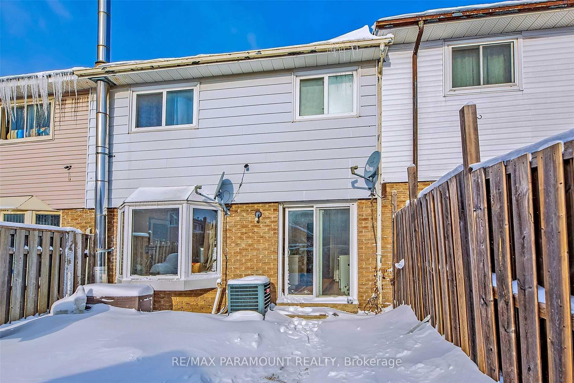 Photo 35 of 57 Royal Salisbury Way, Brampton, Madoc — HOMEH
