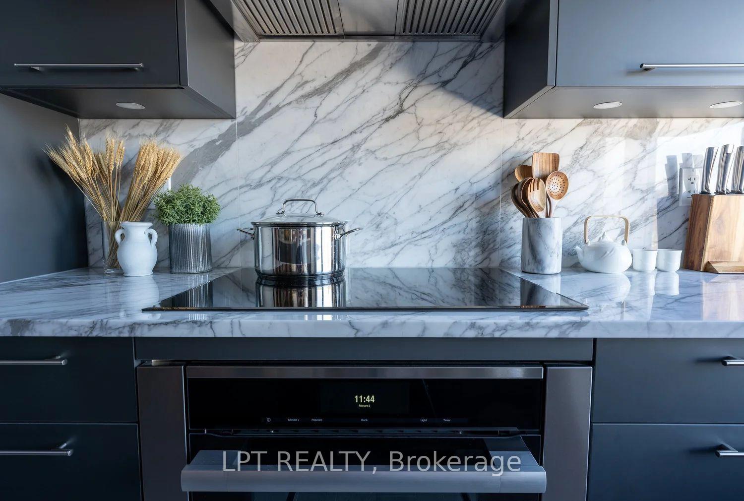 Photo 12 of Unit 414, 955 Queen Street W, Toronto, Trinity-Bellwoods — HOMEH