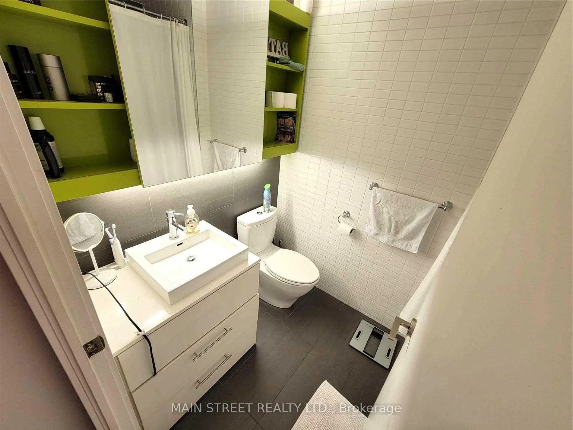 Photo 15 of Unit 421, 51 Trolley Crescent, Toronto, Moss Park — HOMEH