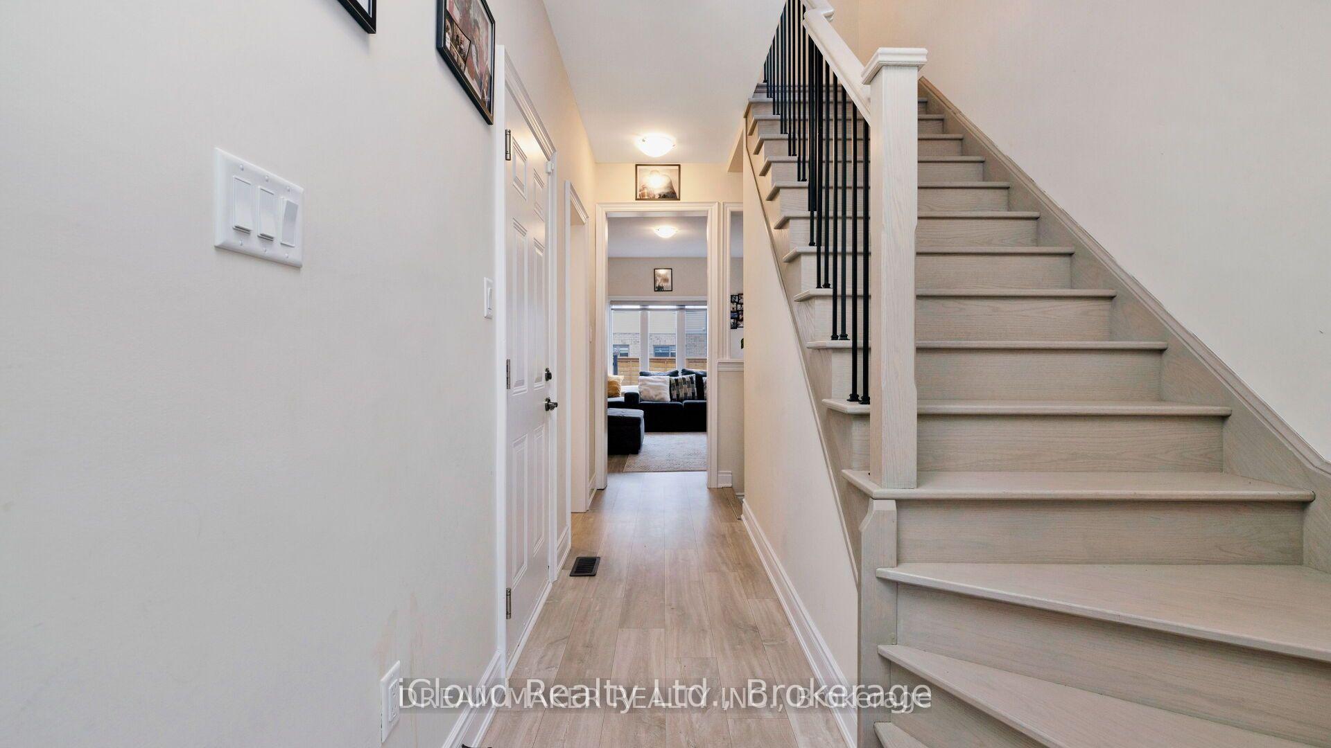 Photo 6 of 73 Lorne Thomas Place, New Tecumseth, Alliston — HOMEH