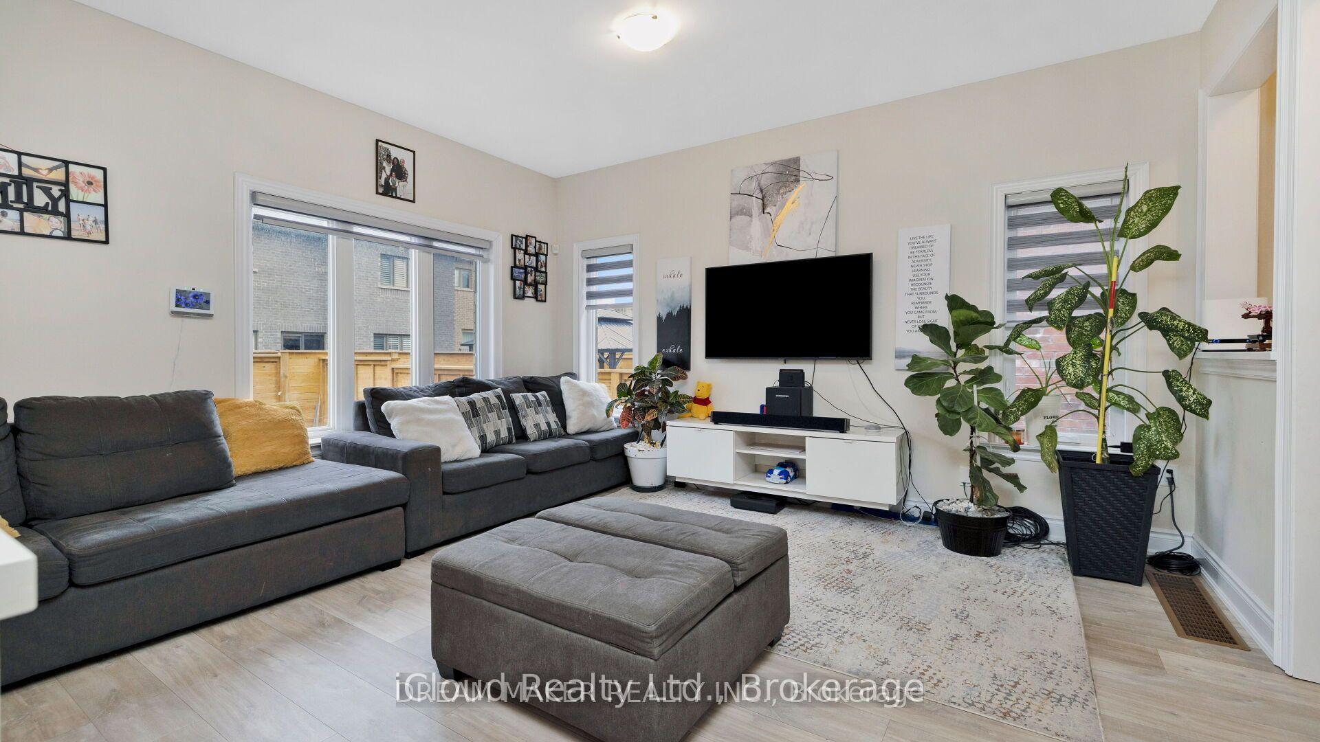 Photo 11 of 73 Lorne Thomas Place, New Tecumseth, Alliston — HOMEH