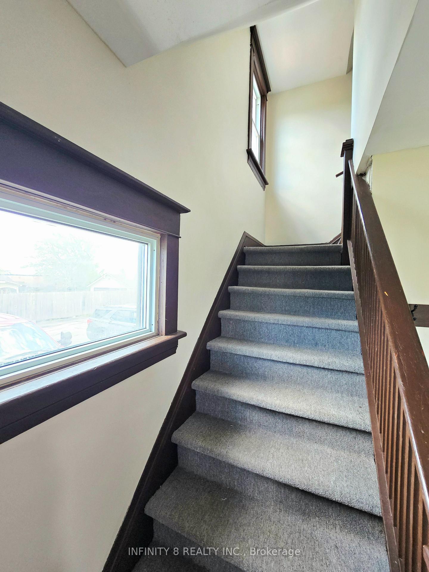 Photo 15 of 4728 Bridge Street, Niagara Falls, Downtown — HOMEH