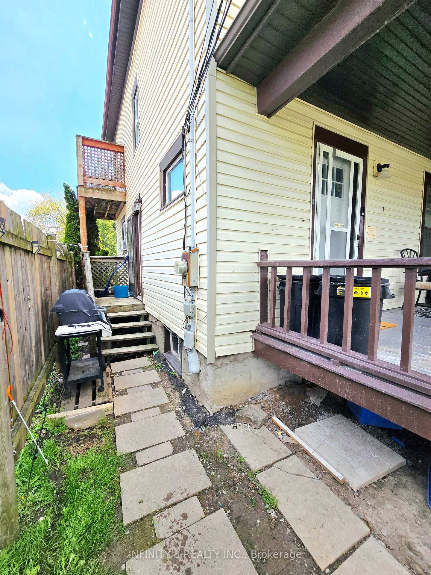 Photo 18 of 4728 Bridge Street, Niagara Falls, Downtown — HOMEH