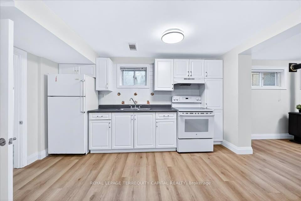 Photo 4 of Unit Lower, 65 Glenmanor Drive, Oakville, Central — HOMEH