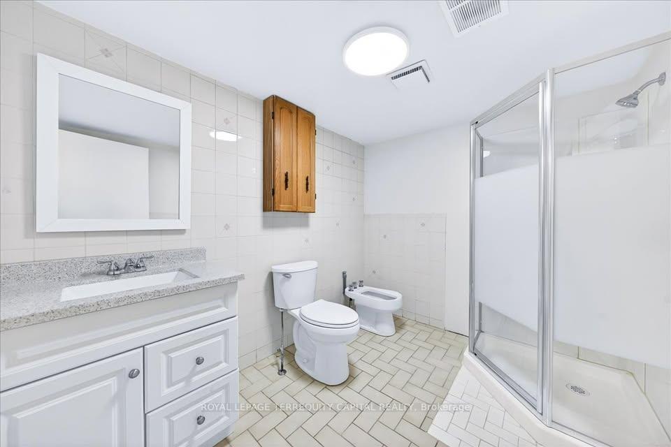 Photo 13 of Unit Lower, 65 Glenmanor Drive, Oakville, Central — HOMEH