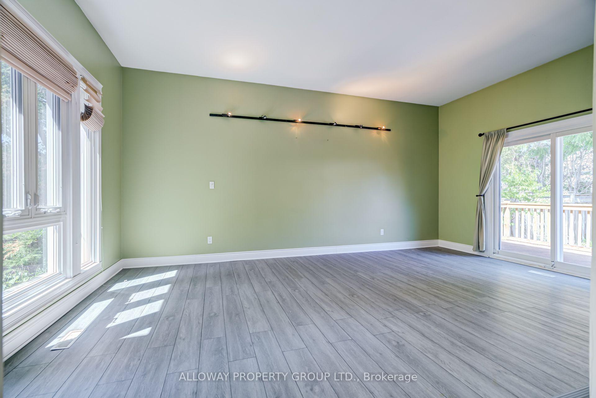 Photo 3 of 32 Reesorville Road, Markham, Markham Village — HOMEH