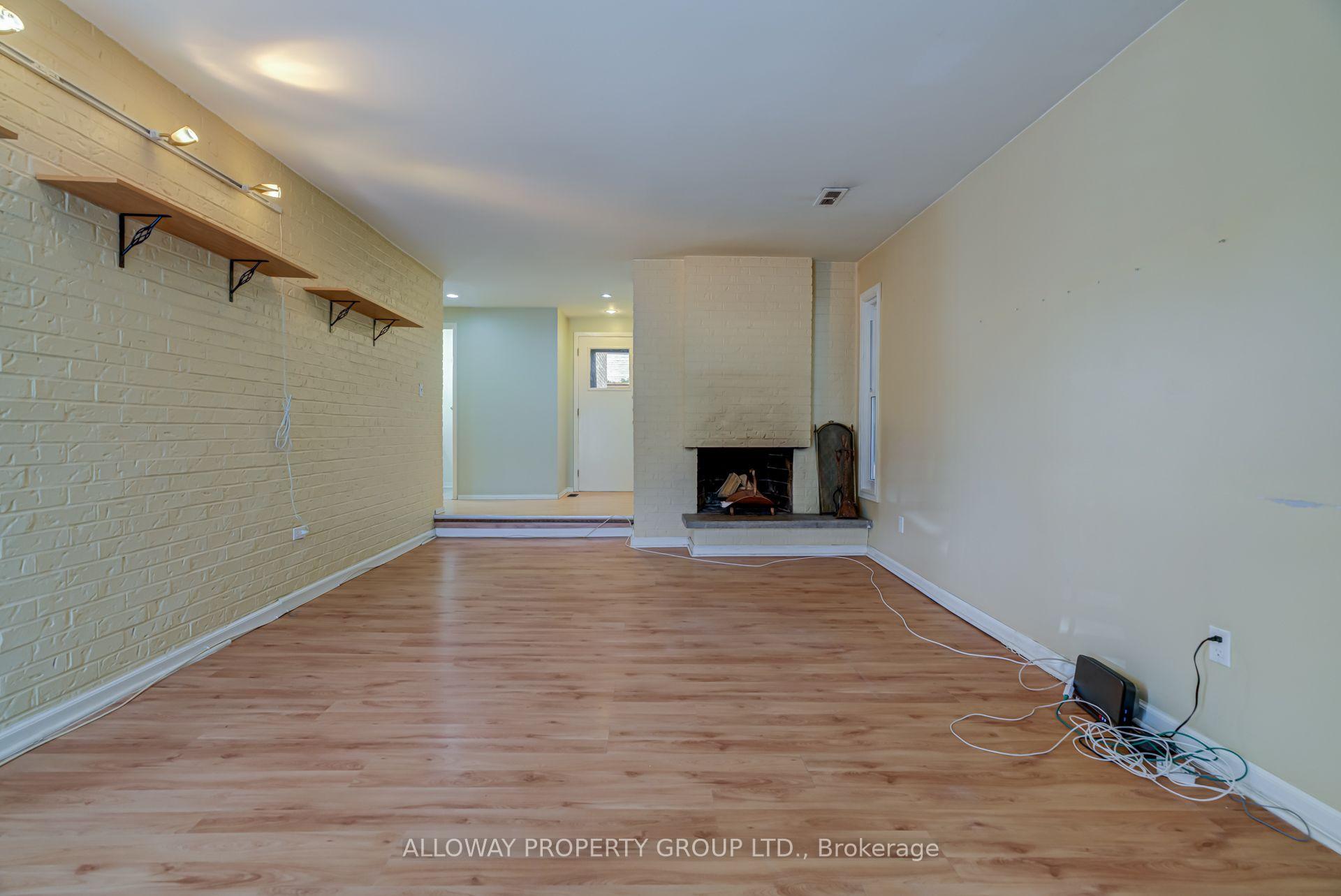 Photo 14 of 32 Reesorville Road, Markham, Markham Village — HOMEH