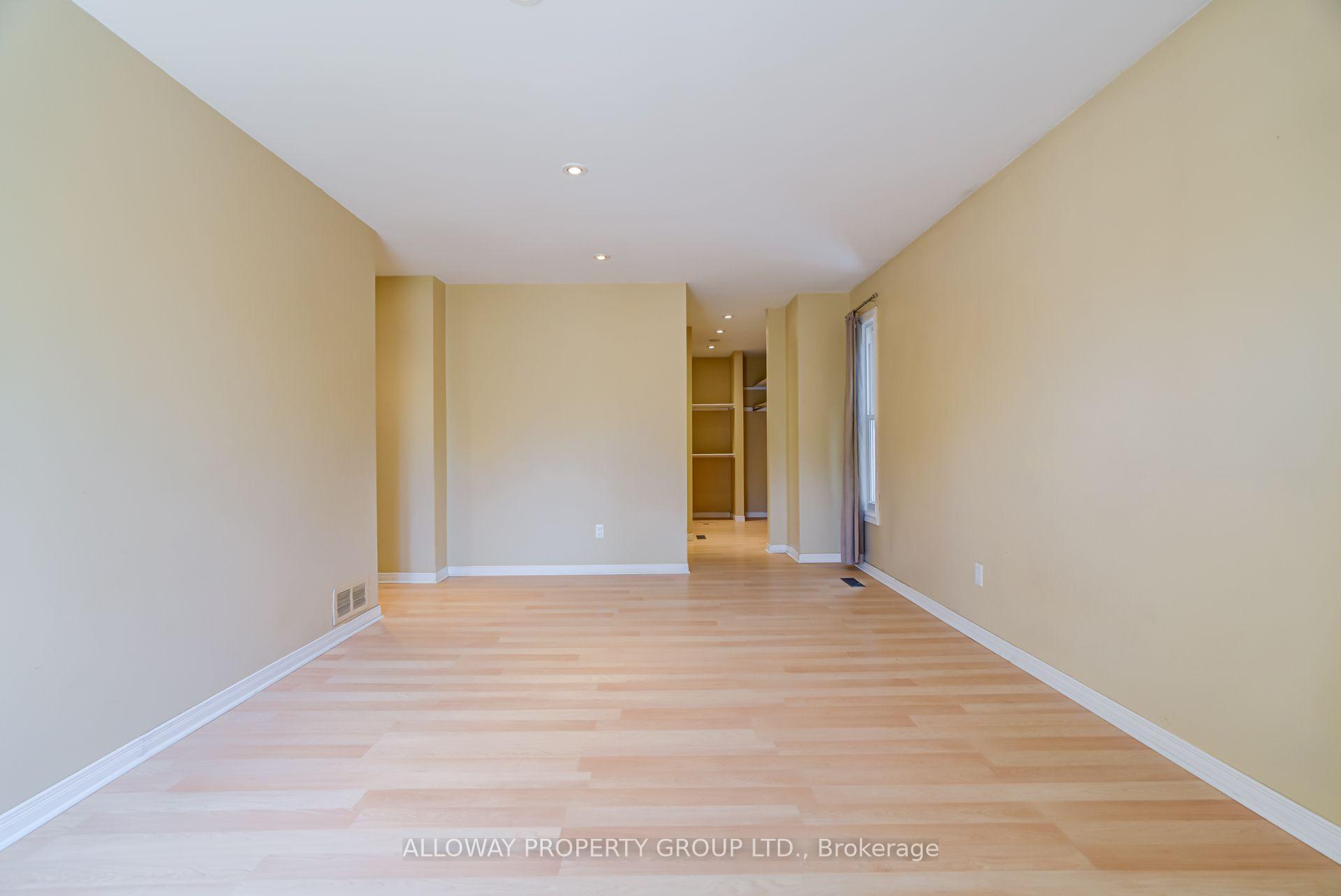 Photo 16 of 32 Reesorville Road, Markham, Markham Village — HOMEH